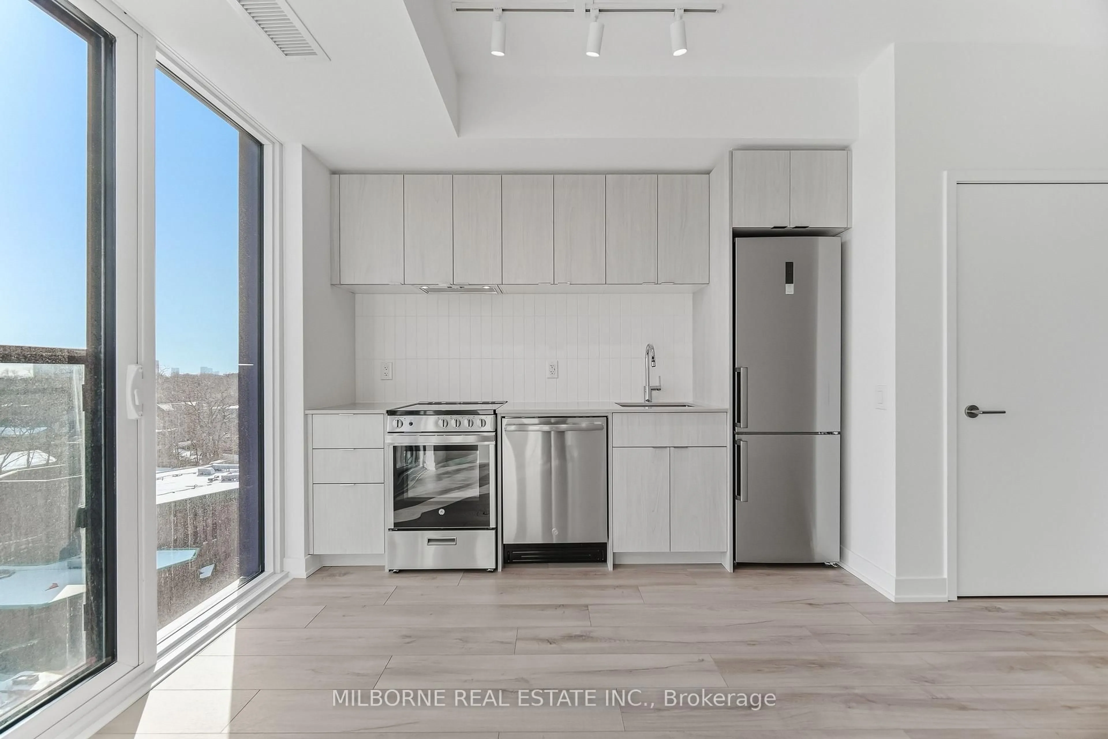 Open concept kitchen, unknown for 1660 Bloor St #508, Toronto Ontario M6P 1A8