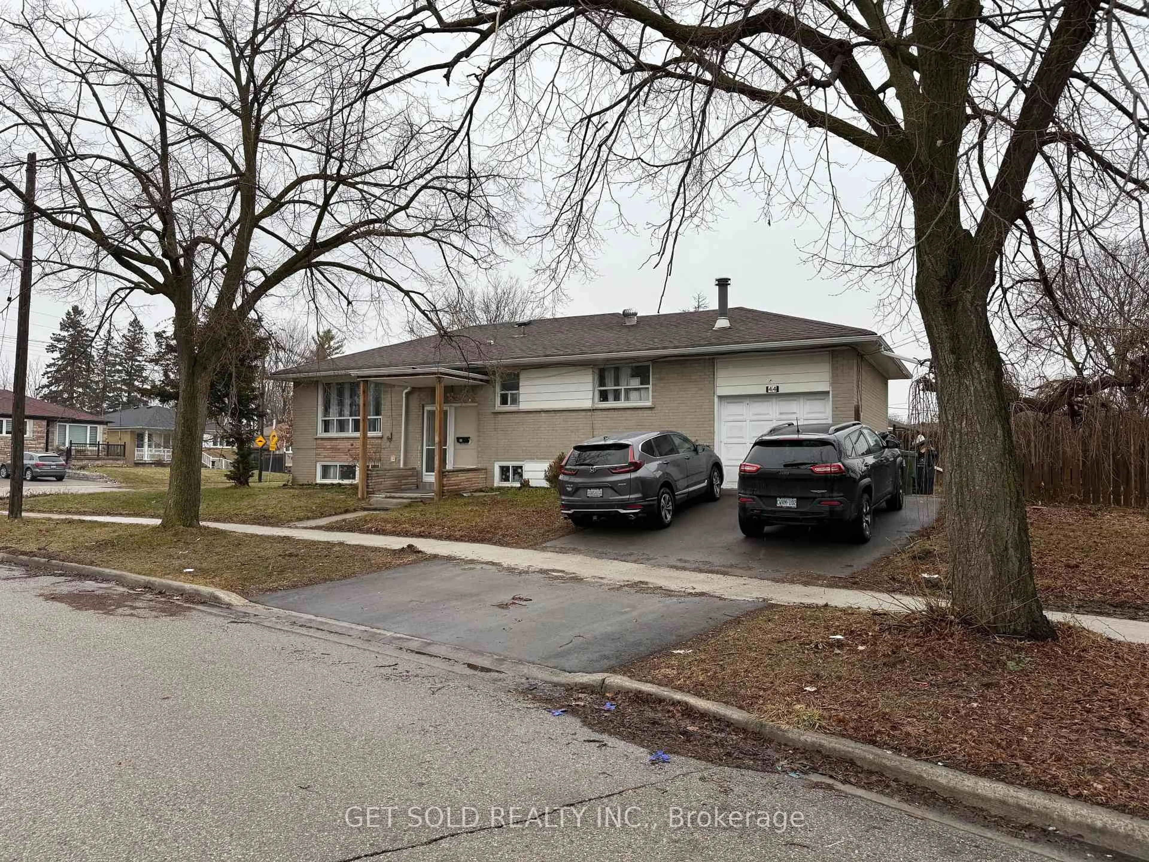 Unknown for 44 Dashwood Cres, Toronto Ontario M9V 2N8