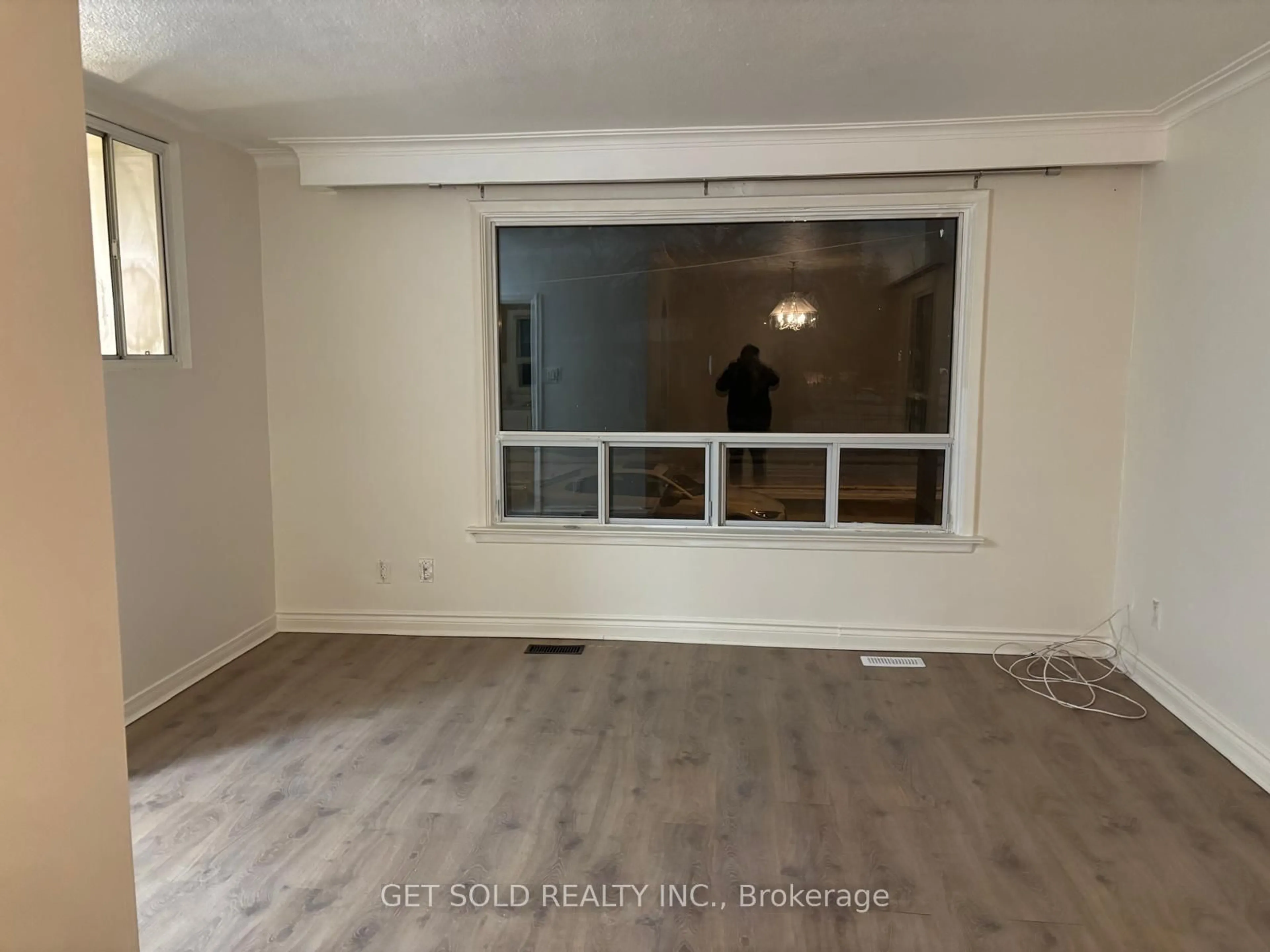 A pic of a room for 44 Dashwood Cres, Toronto Ontario M9V 2N8