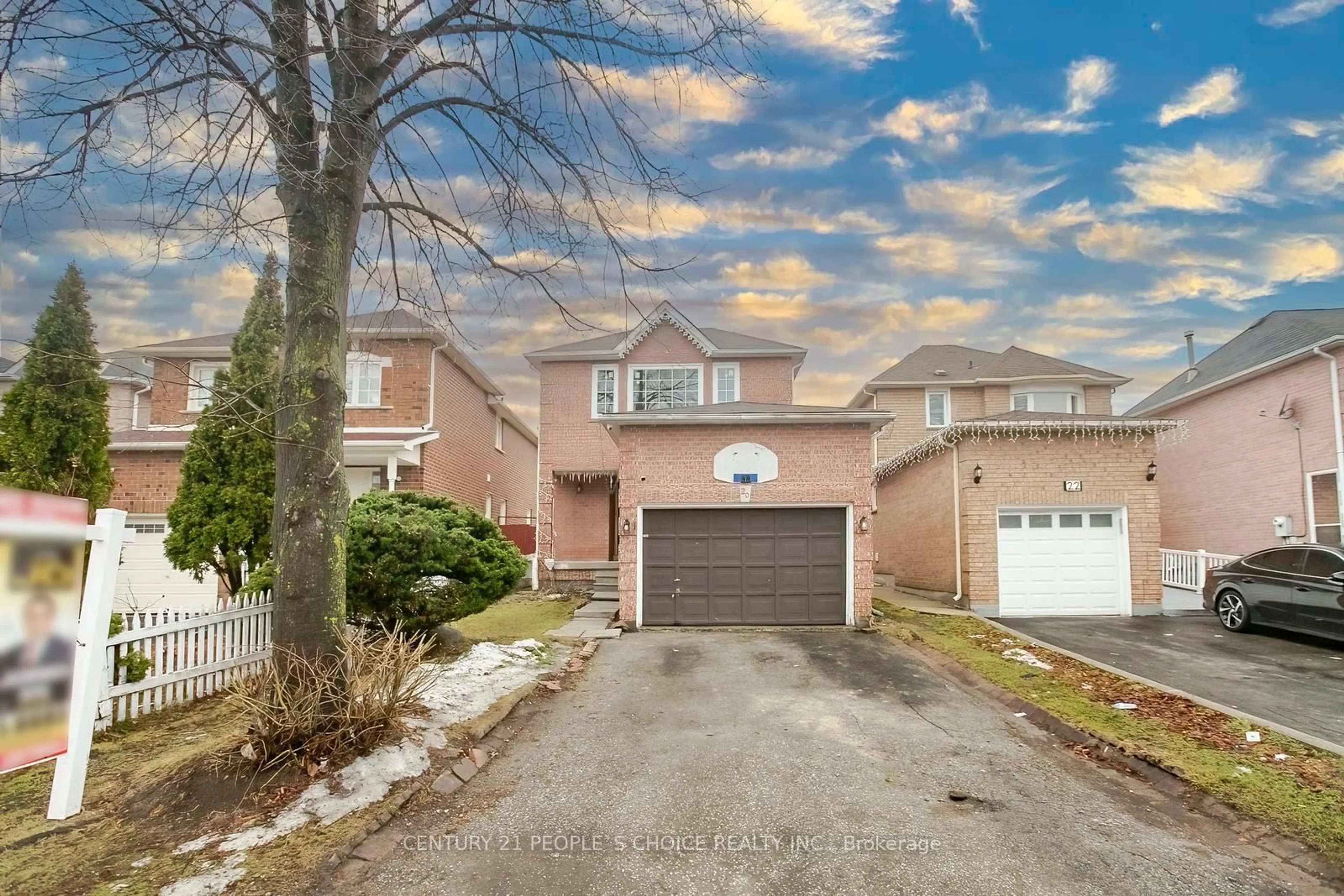 A pic from outside/outdoor area/front of a property/back of a property/a pic from drone, street for 20 Letty Ave, Brampton Ontario L6Y 4T3