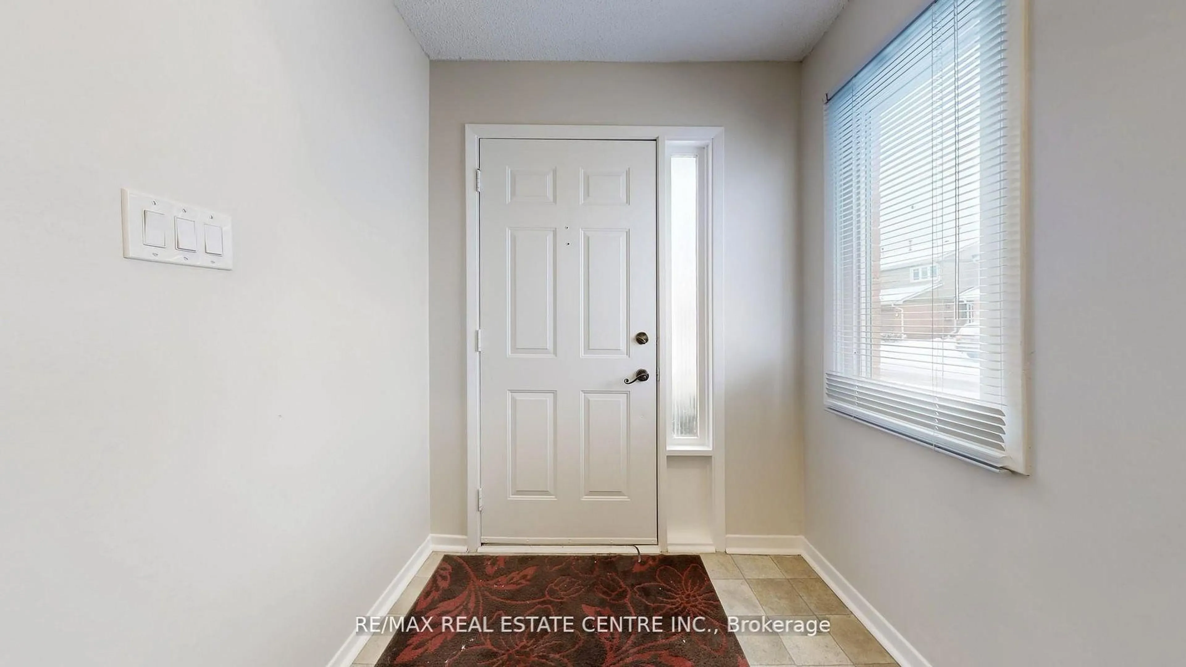 Indoor entryway for 3079 Fifth Line #67, Mississauga Ontario L5L 3T1