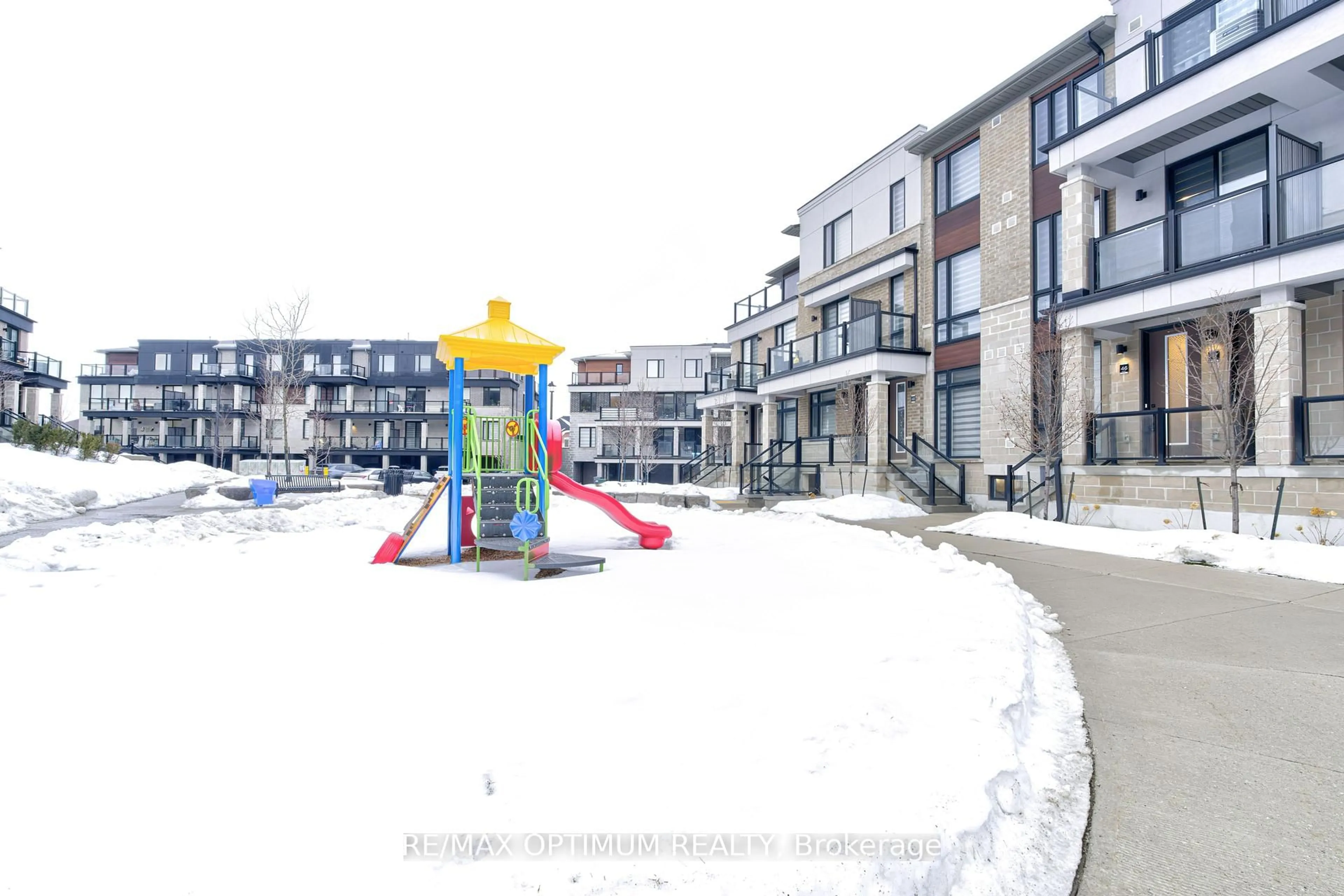 Unknown for 45 Knotsberry Circ #46, Brampton Ontario L6Y 0C3