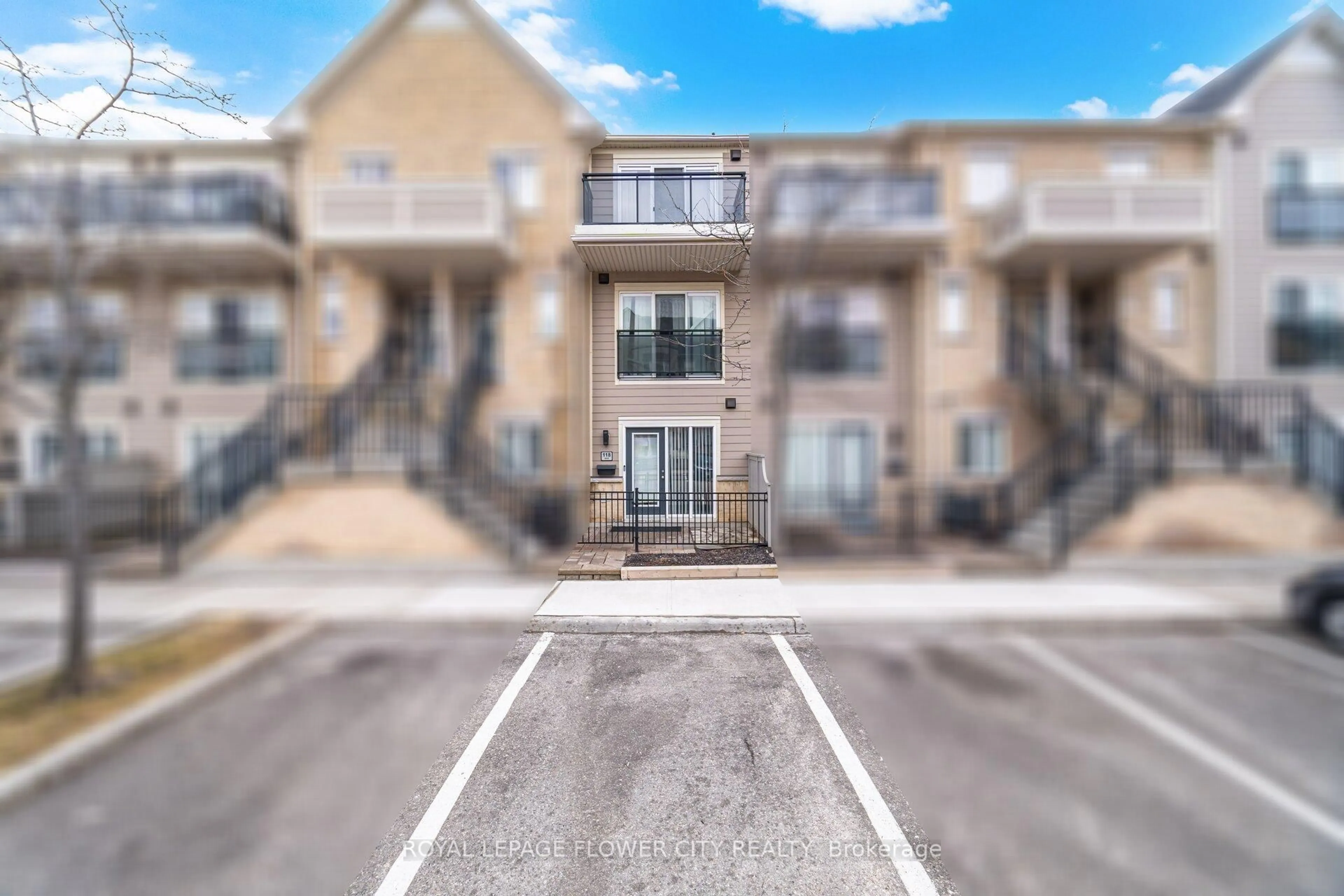 Unknown for 5035 Oscar Peterson Blvd #118, Mississauga Ontario L5M 0P4