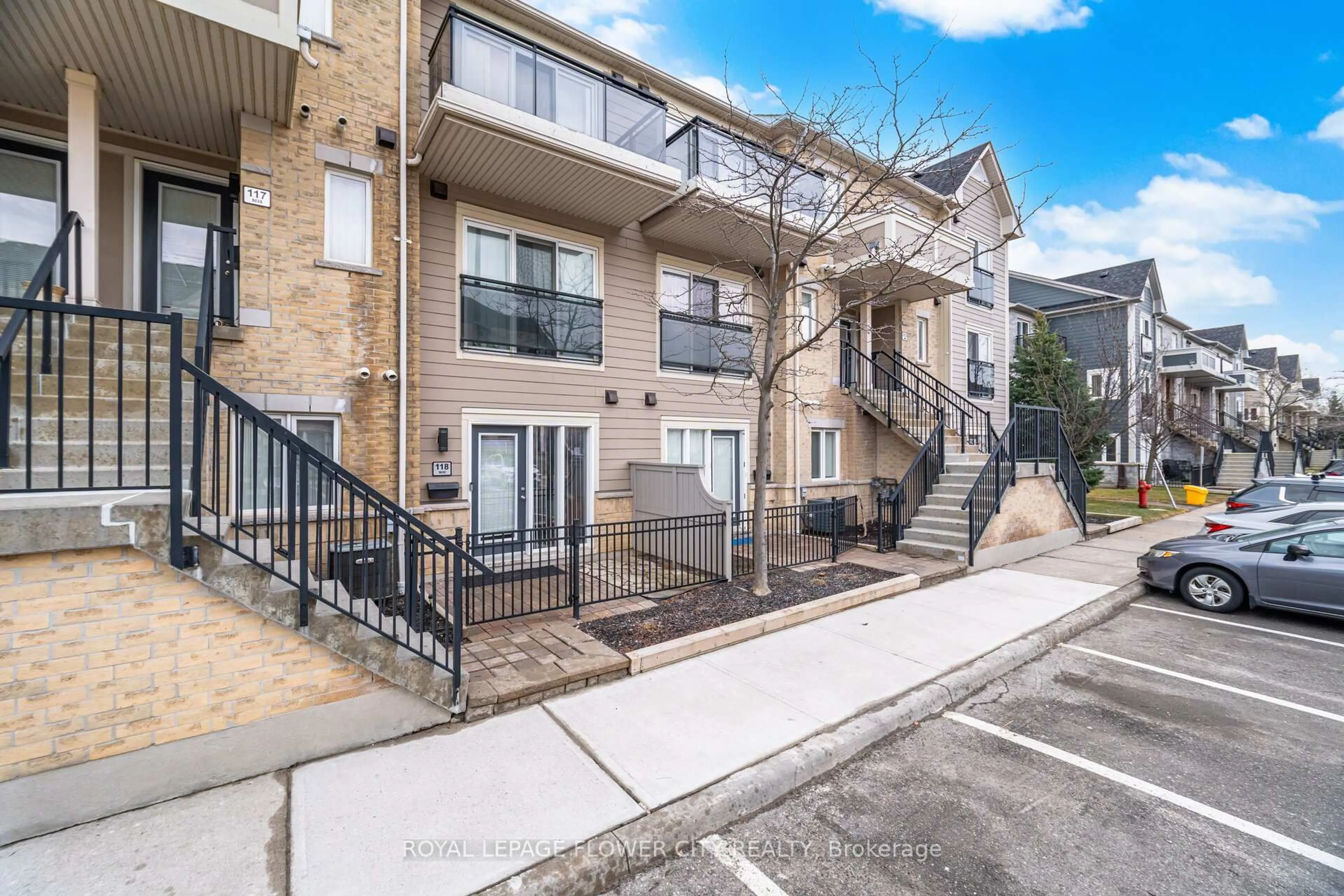 Unknown for 5035 Oscar Peterson Blvd #118, Mississauga Ontario L5M 0P4