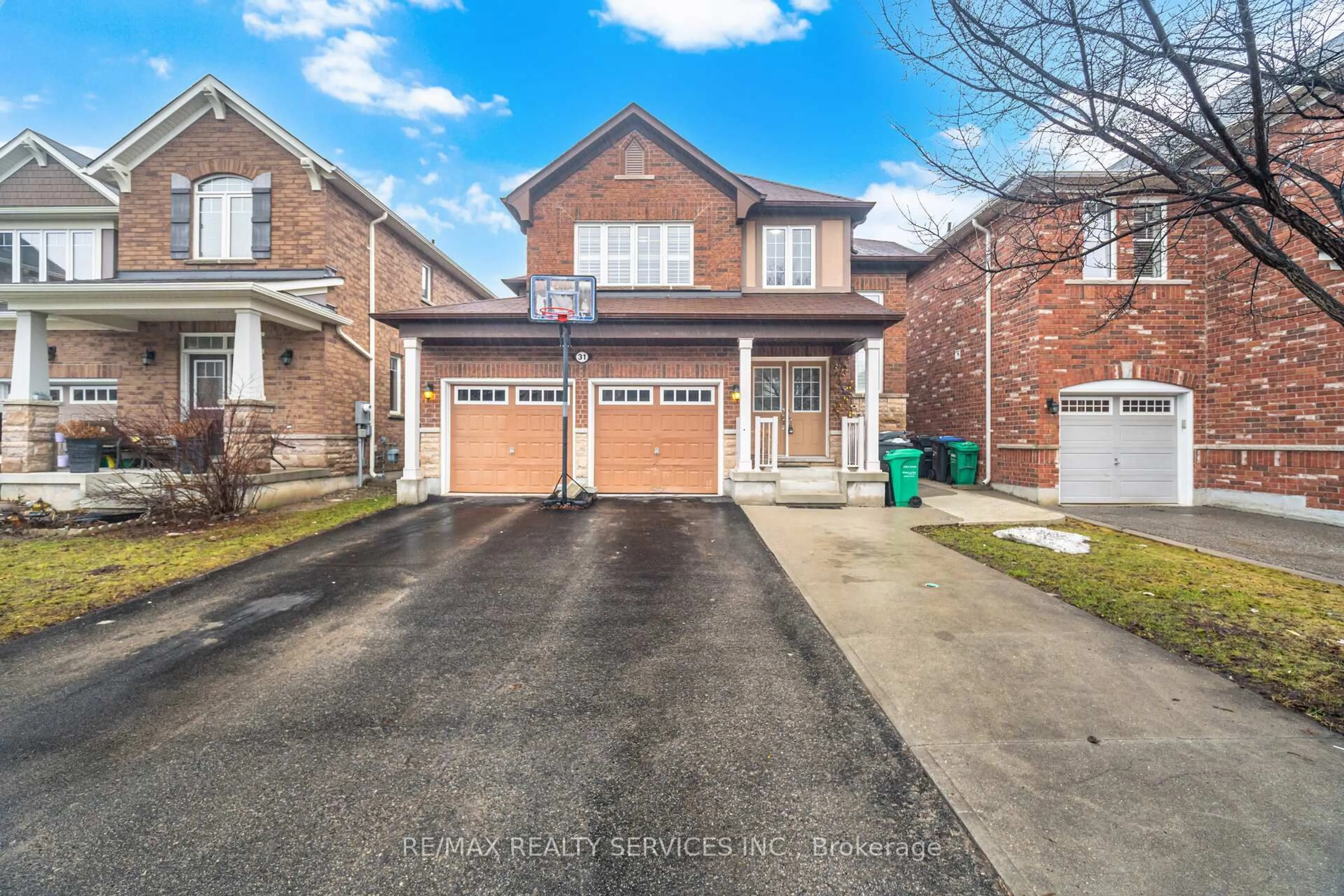 Unknown for 31 MIRACLE Tr, Brampton Ontario L7A 0Y4