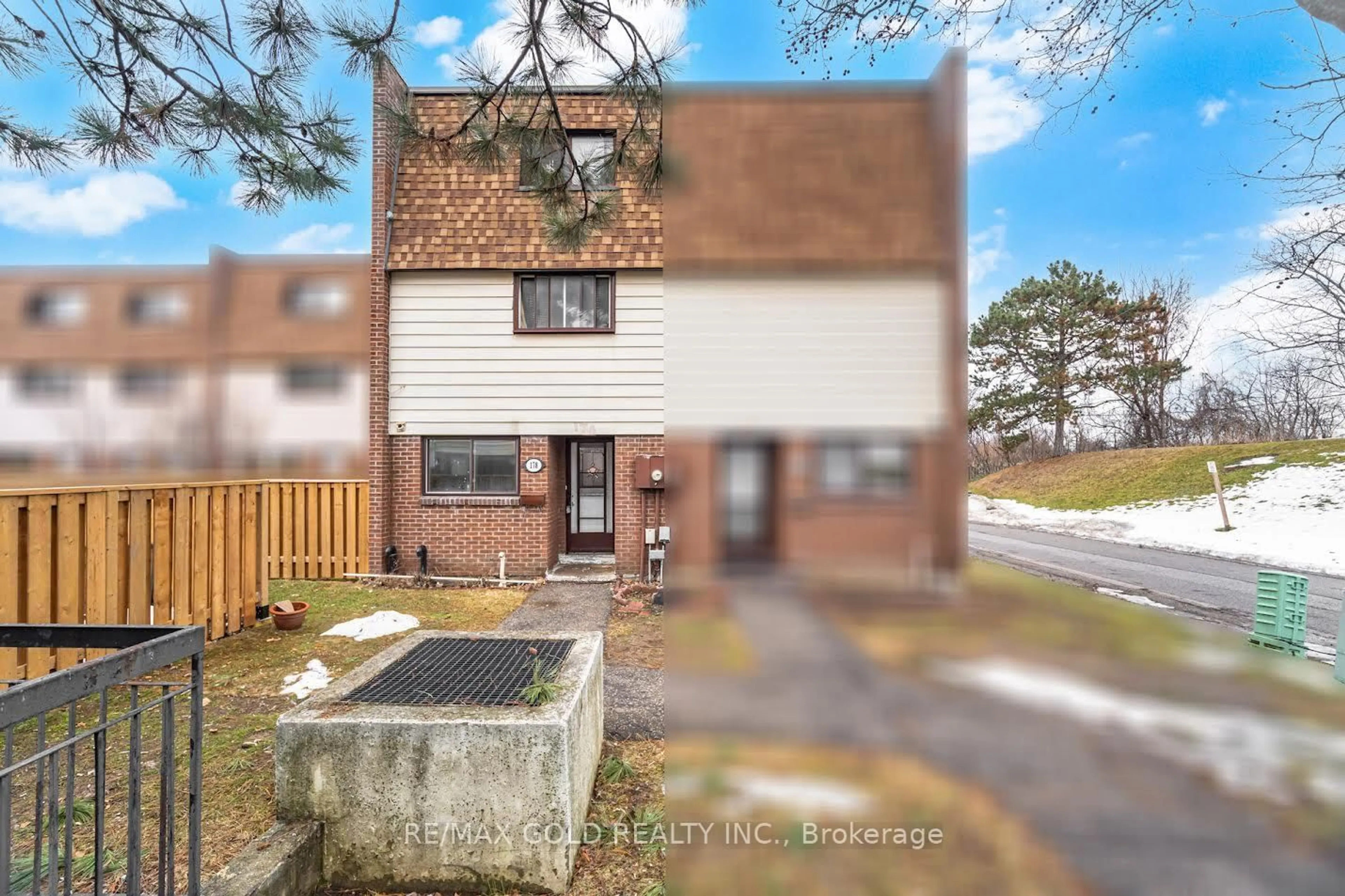 Home with brick exterior material, street for 180 Mississauga Valley Blvd #178, Mississauga Ontario L5A 3M2