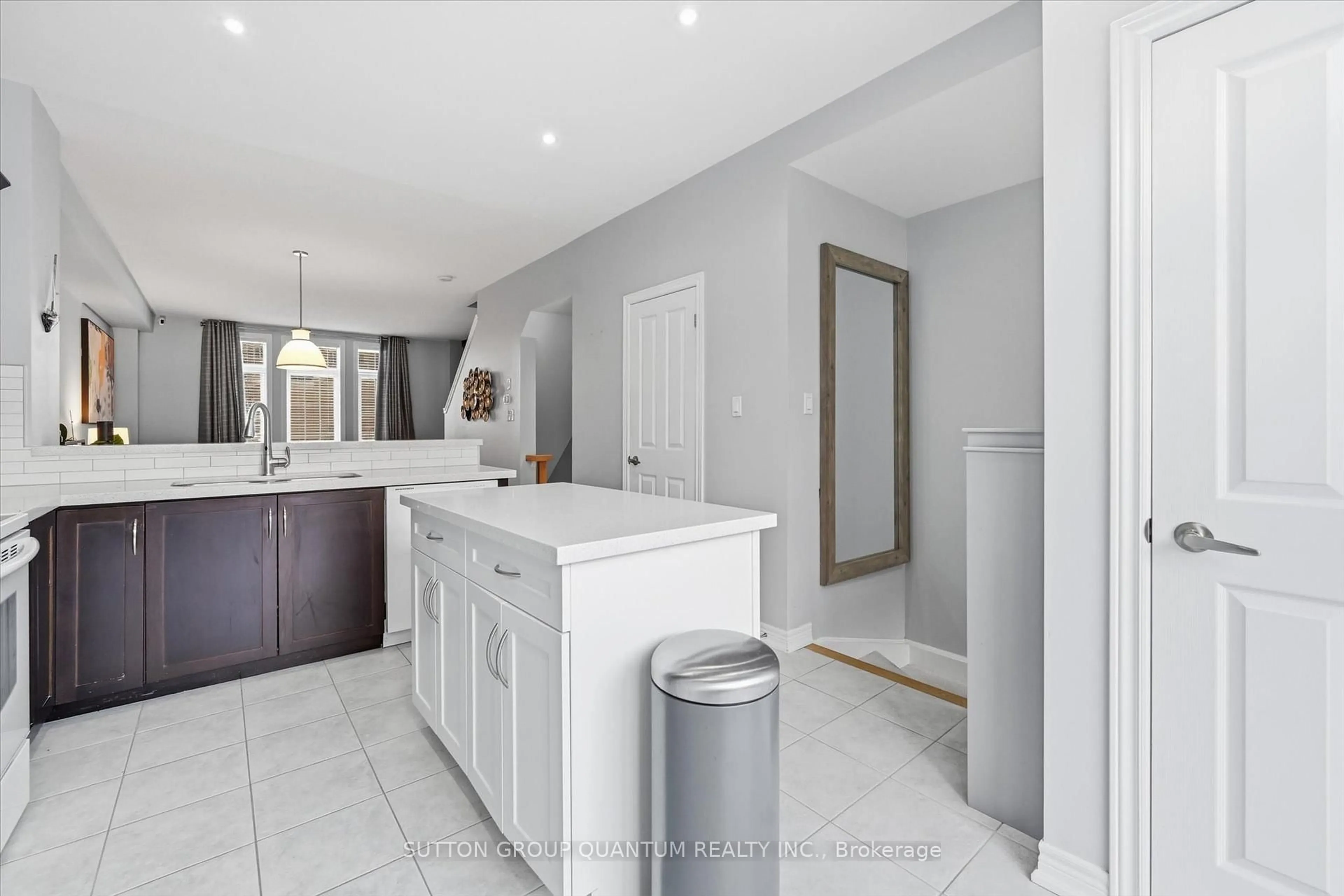 Unknown for 4165 Upper Middle Rd #2, Burlington Ontario L7M 0V4