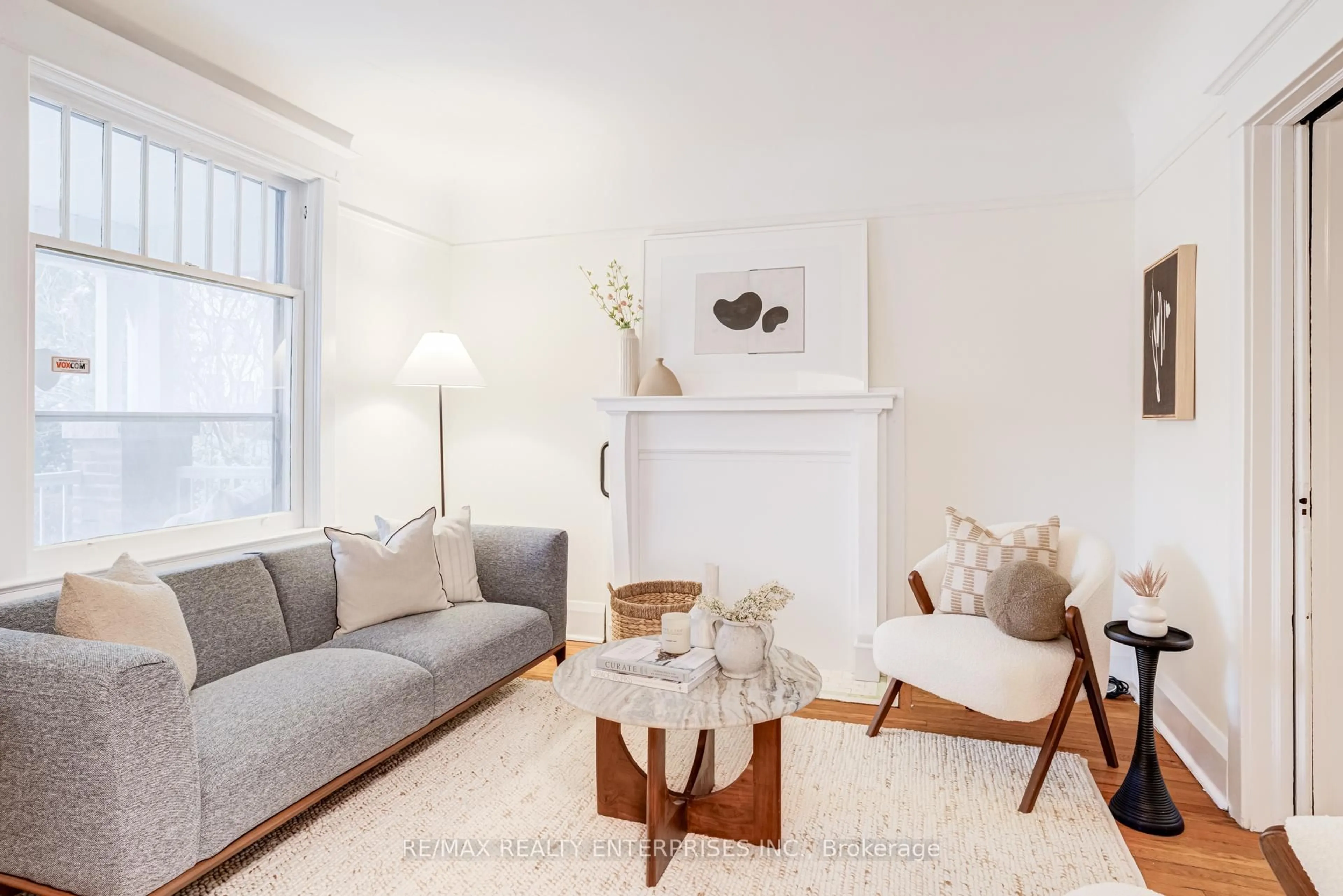 Living room with furniture, unknown for 57 Peterborough Ave, Toronto Ontario M6H 2K9