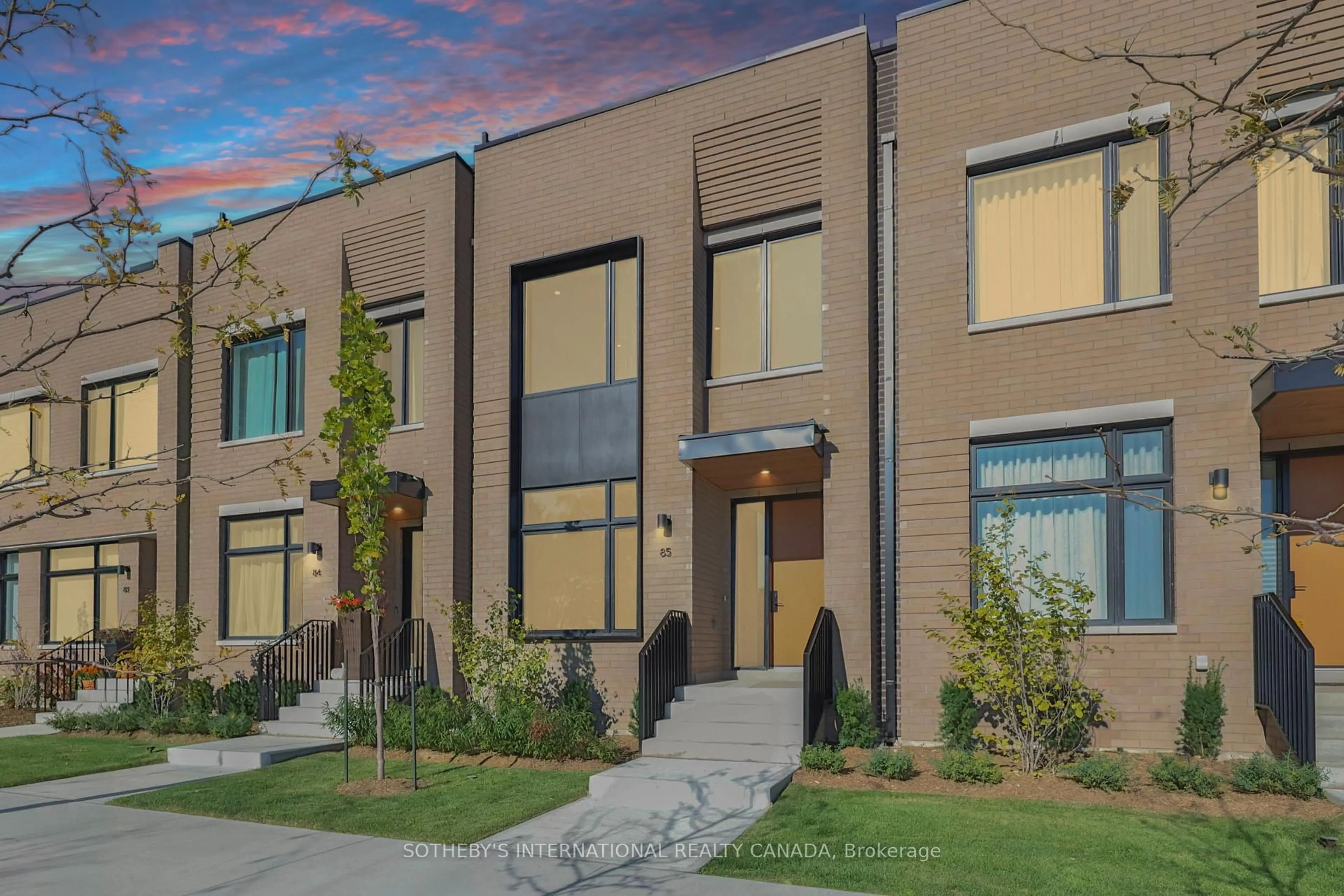 Home with brick exterior material, street for 60 Lou Parsons Way Dr #TH 85, Mississauga Ontario L5H 0B2