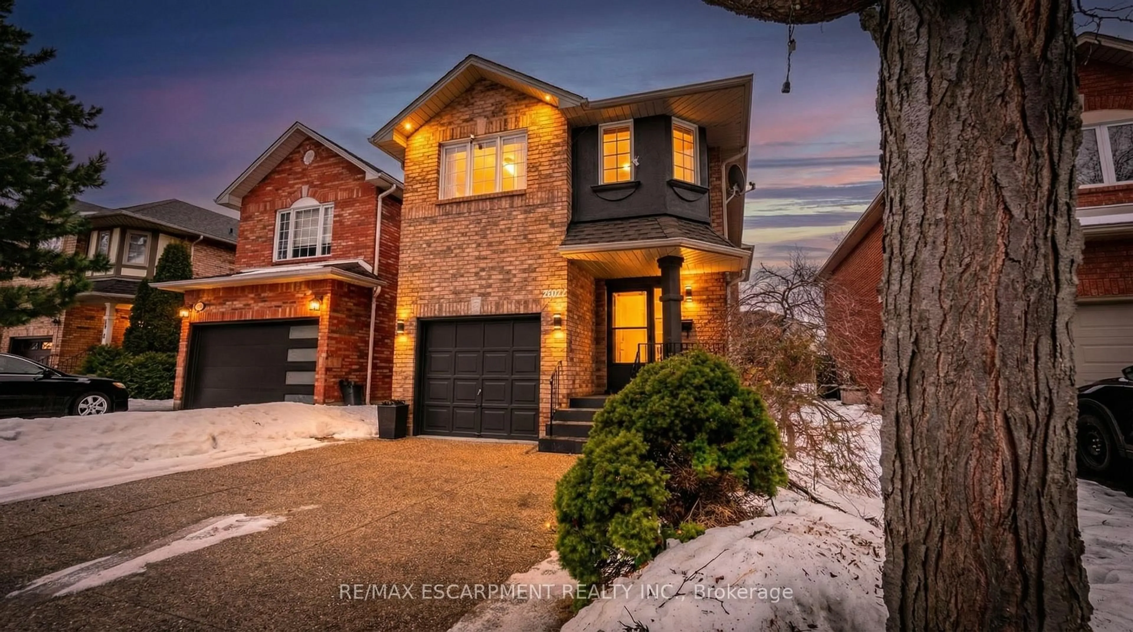 Home with brick exterior material, street for 2062 WESTMOUNT Dr, Oakville Ontario L6M 3P2