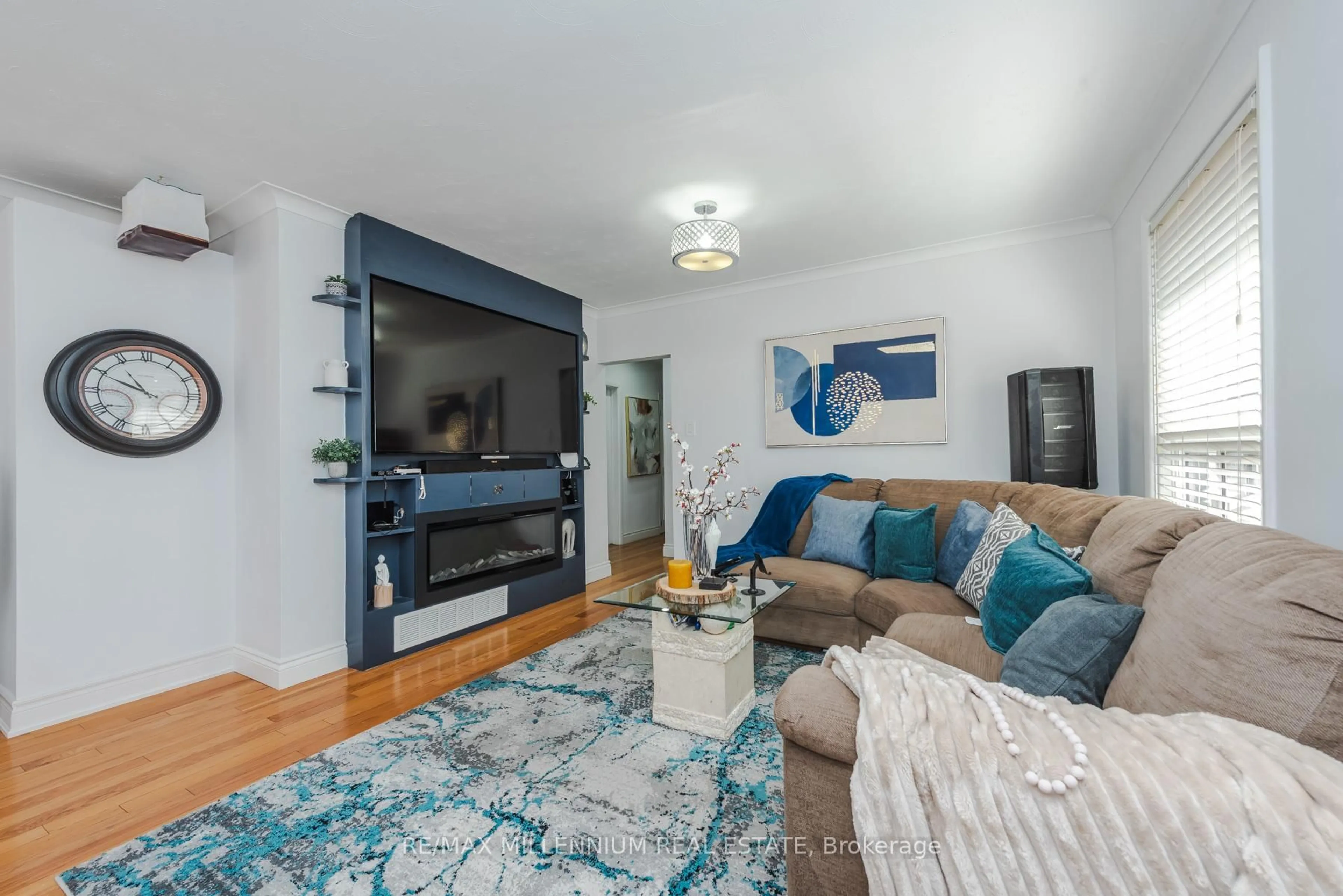 Living room with furniture, unknown for 13 Cumberland Dr, Brampton Ontario L6V 1W5