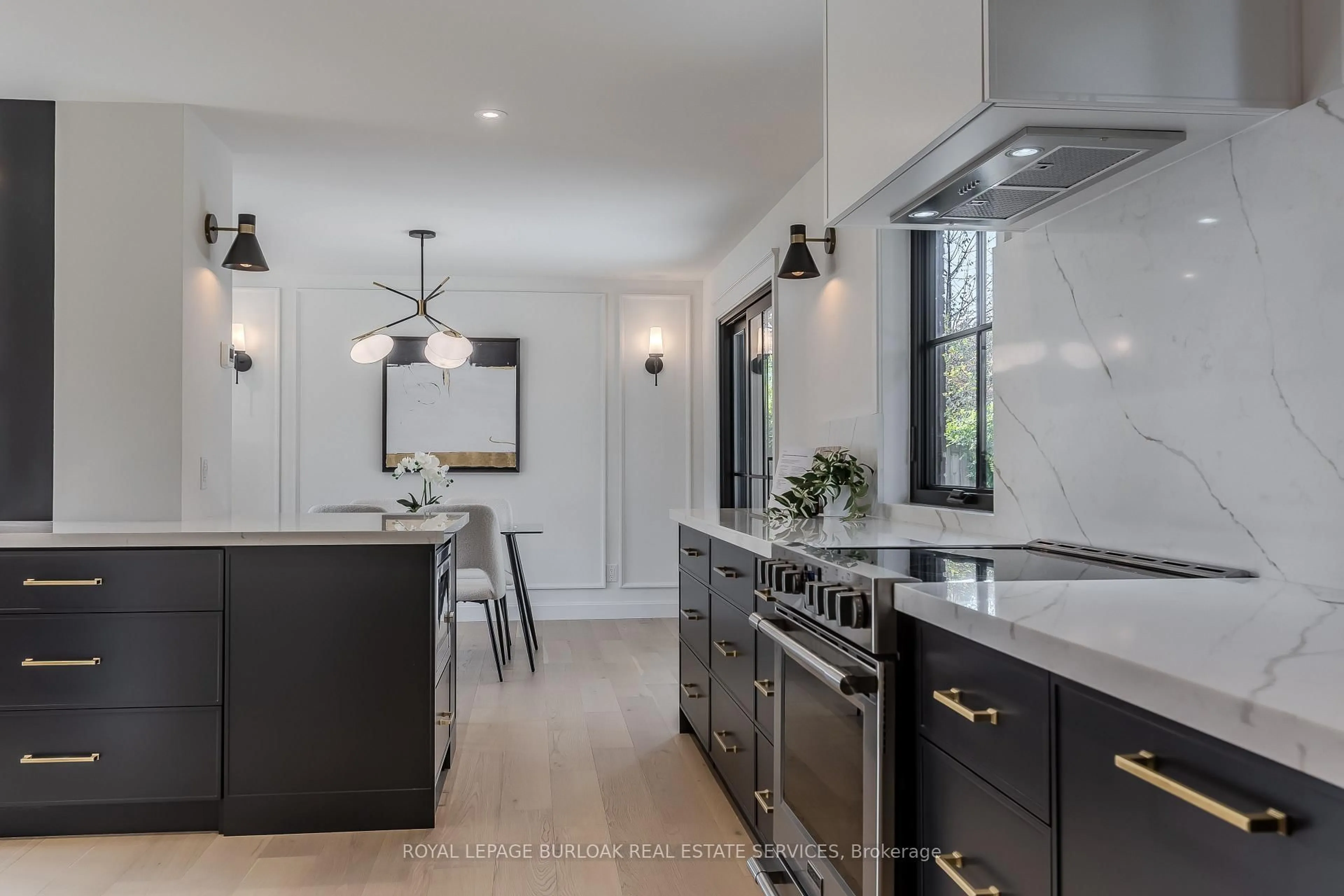 Contemporary kitchen, ceramic/tile floor for 3029 Eva Dr, Burlington Ontario L7N 2K3