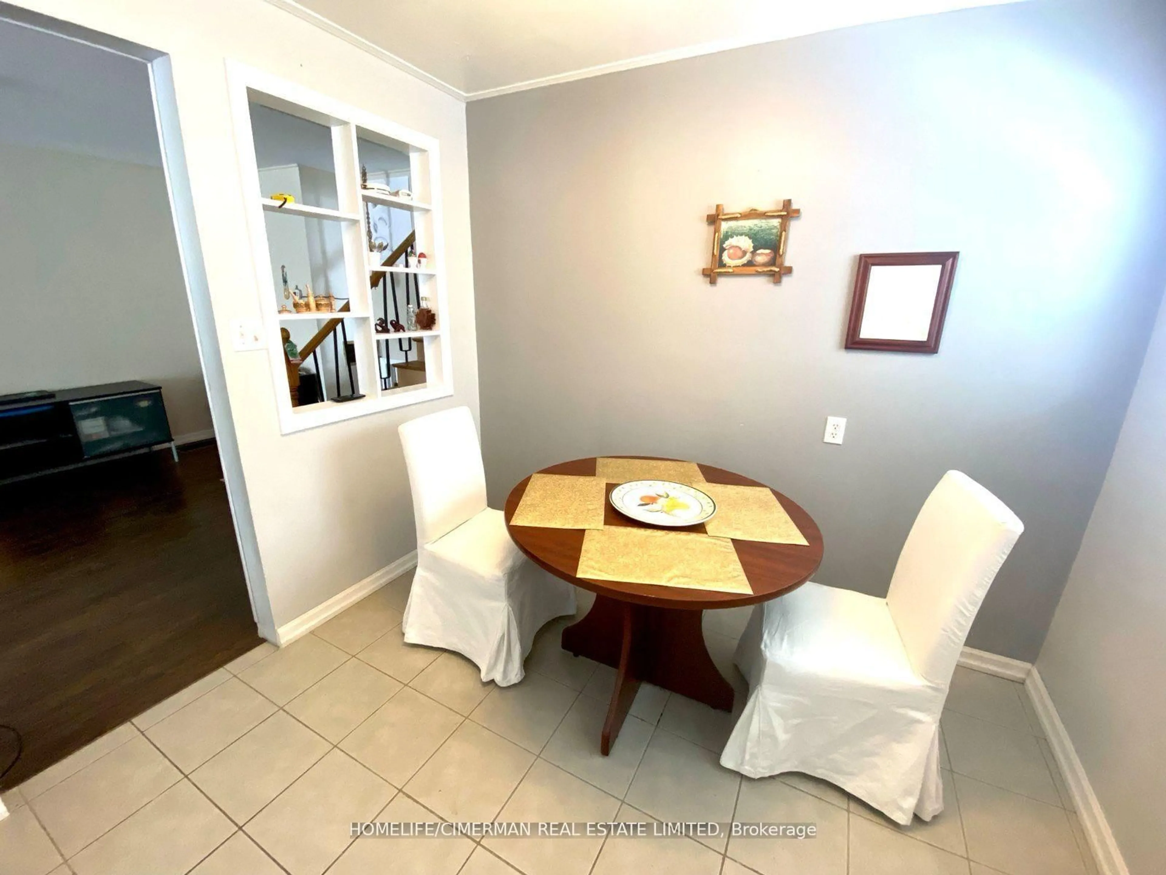 Dining room, unknown for 3 Benton St, Brampton Ontario L6W 3B8