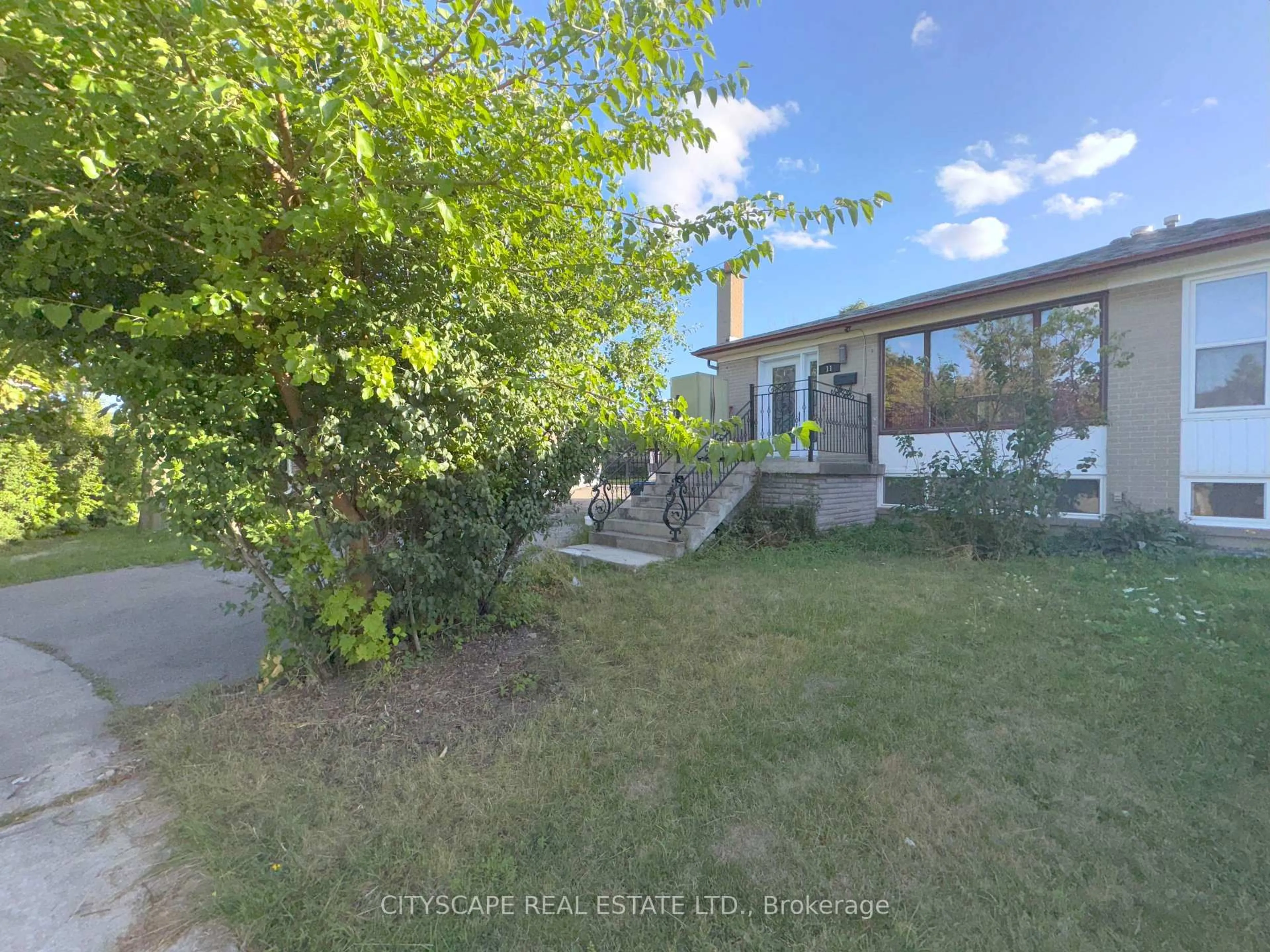A pic from outside/outdoor area/front of a property/back of a property/a pic from drone, street for 11 Melpham Crt, Toronto Ontario M9V 2H2
