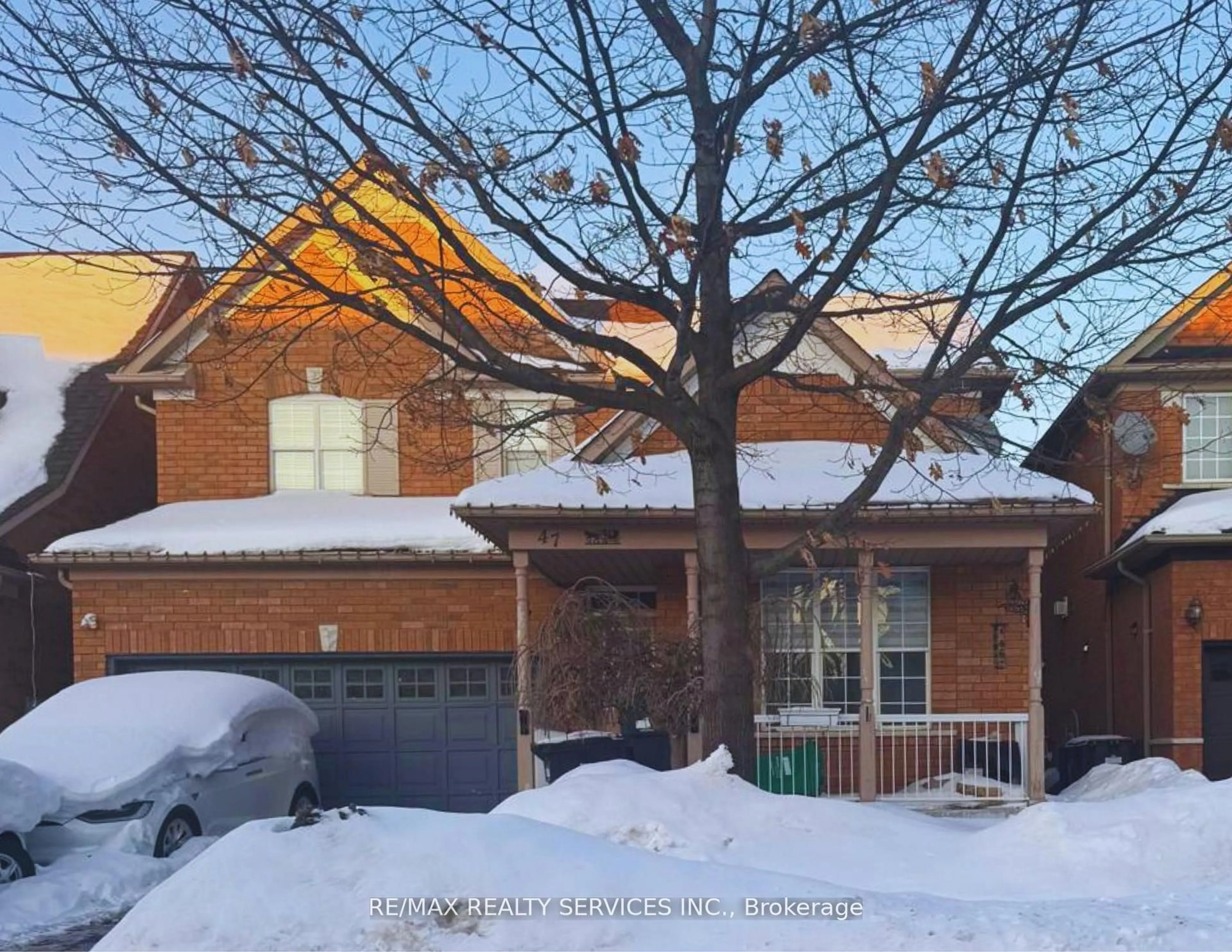 Home with brick exterior material, street for 47 Upper Highlands Dr, Brampton Ontario L6Z 4V9
