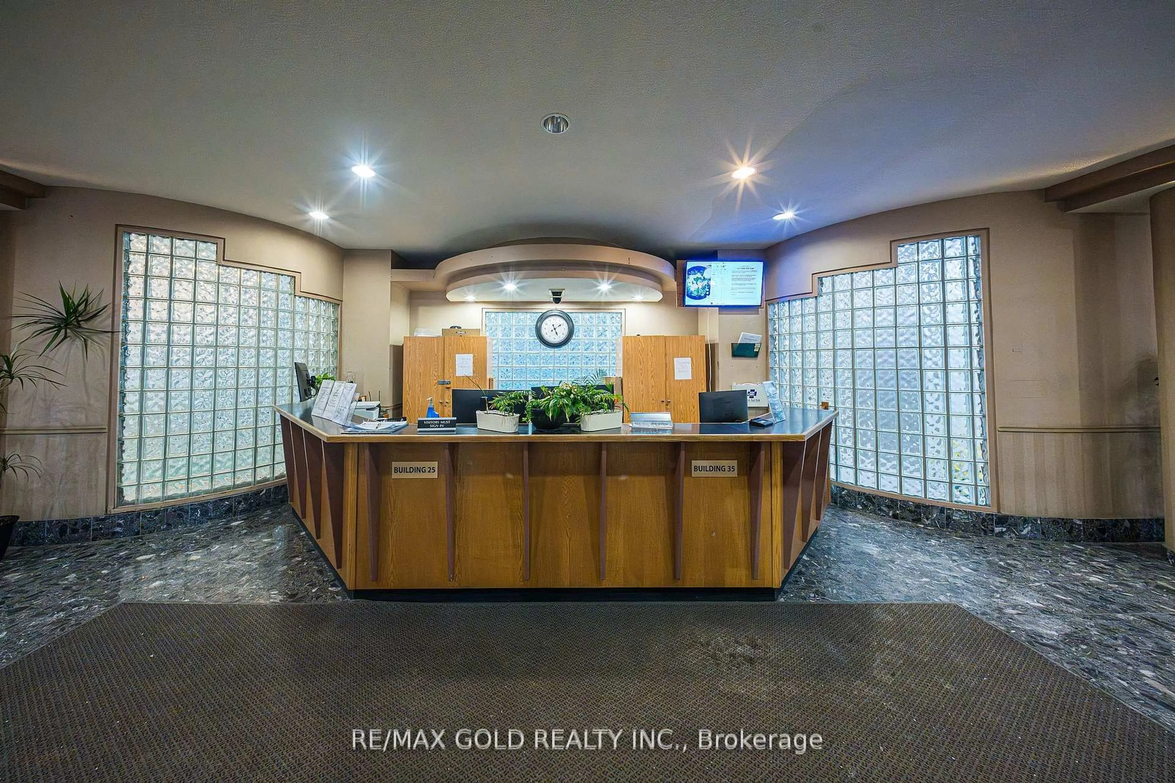 Lobby for 35 Trailwood Dr #1112, Mississauga Ontario L4Z 3L6