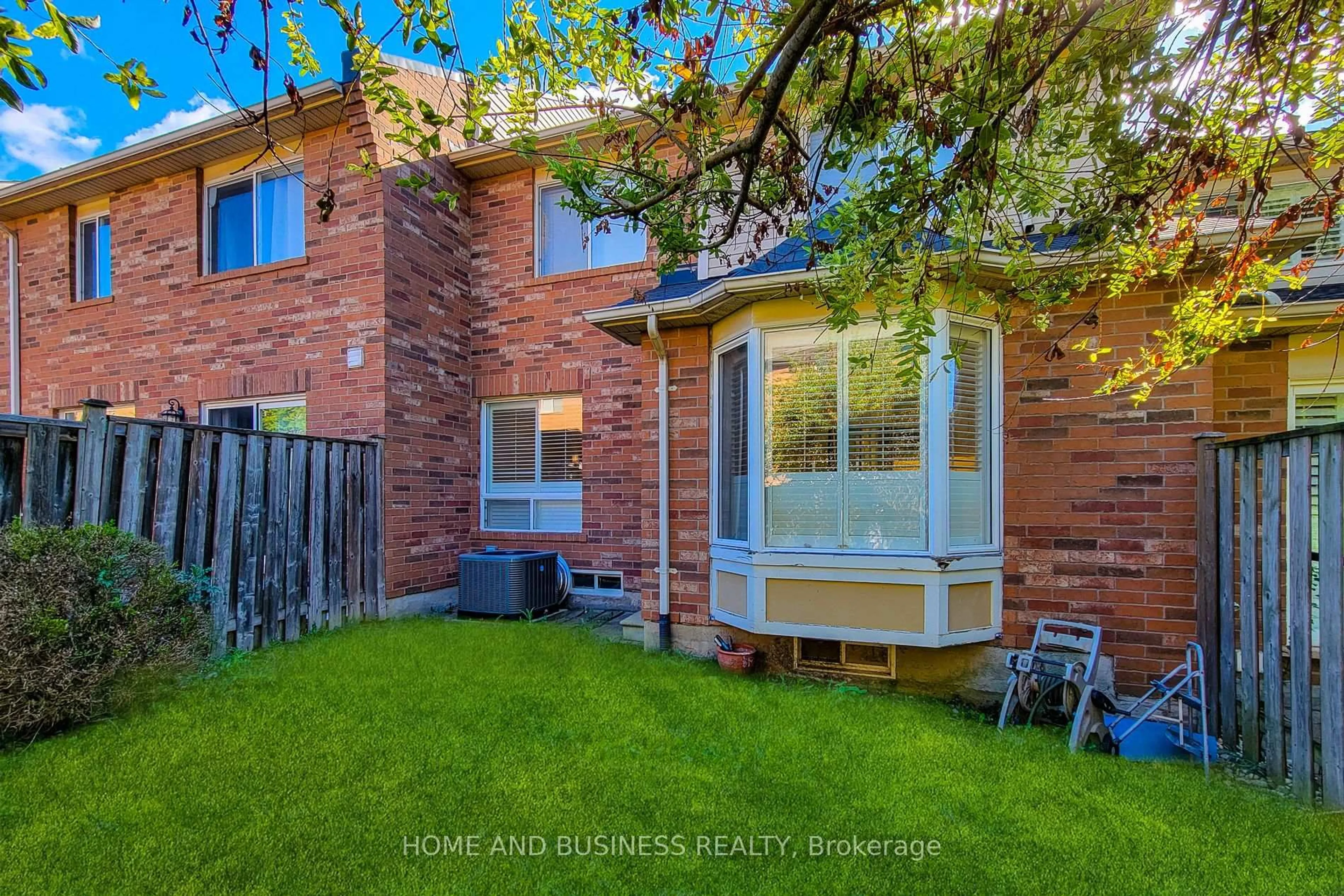 Unknown for 2374 Baintree Cres, Oakville Ontario L6M 4X1