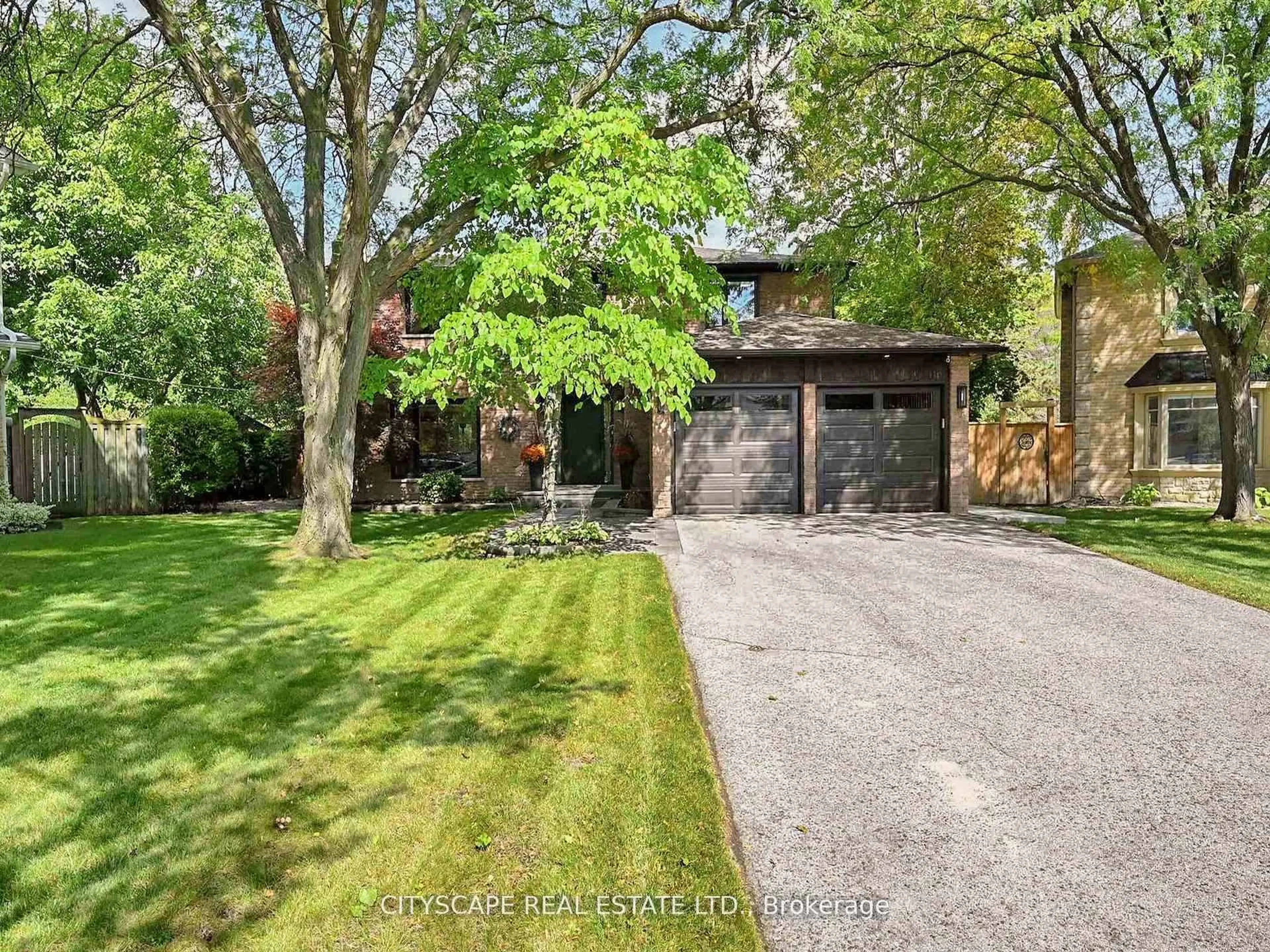 Home with brick exterior material, street for 2585 Kenna Crt, Mississauga Ontario L5K 2K4