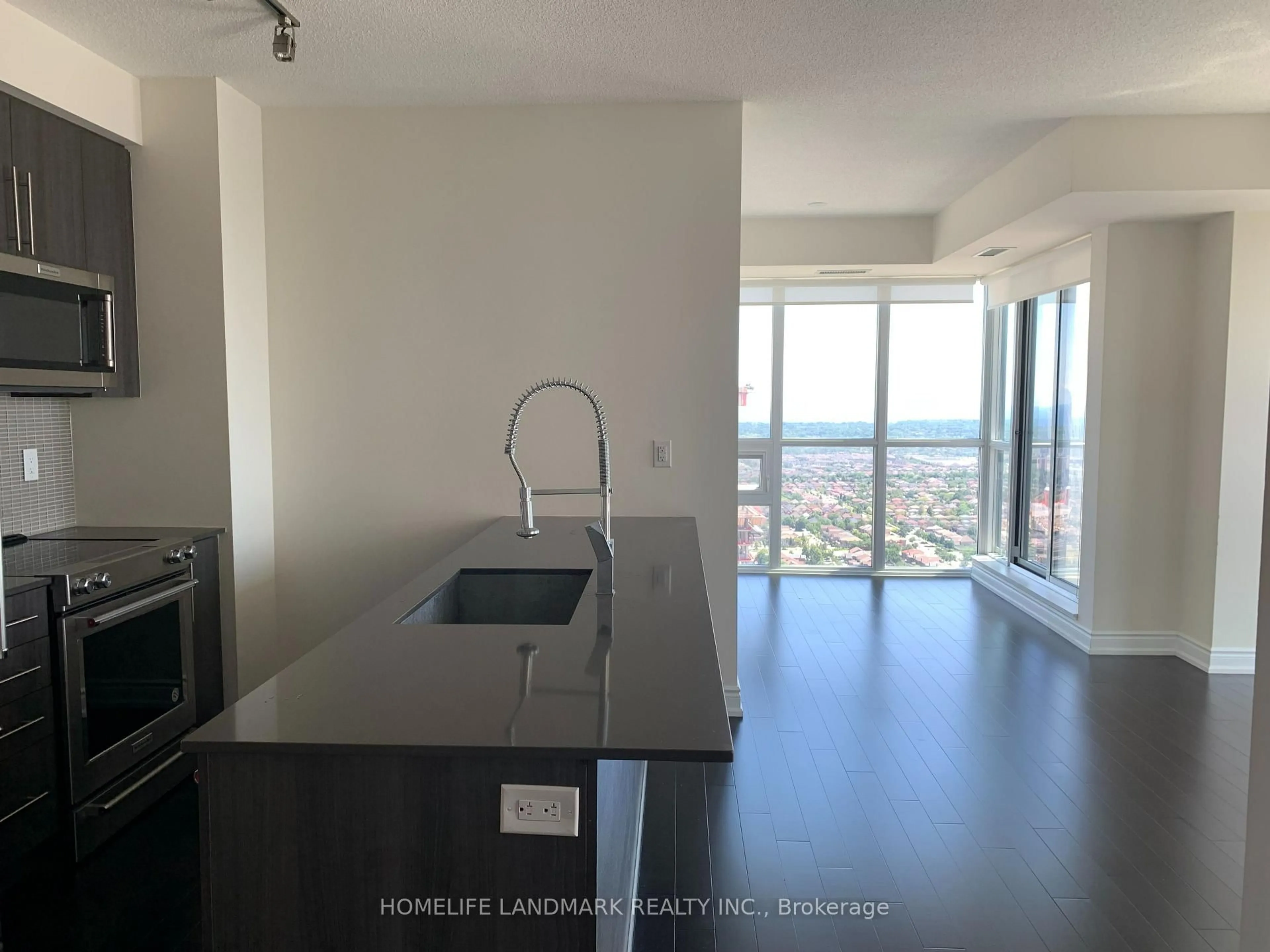 Unknown for 4011 Brickstone Mews #3810, Mississauga Ontario L5B 0J7