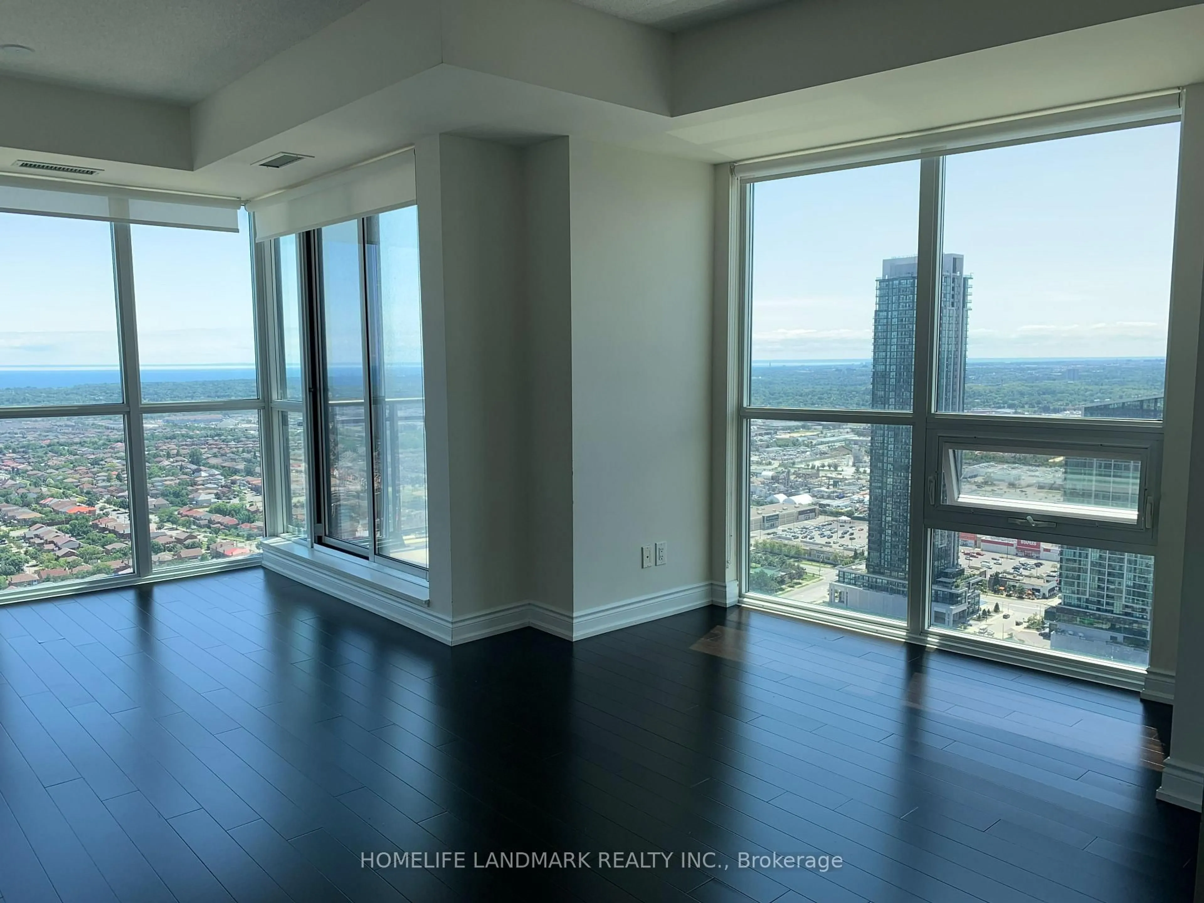 A pic of a room for 4011 Brickstone Mews #3810, Mississauga Ontario L5B 0J7