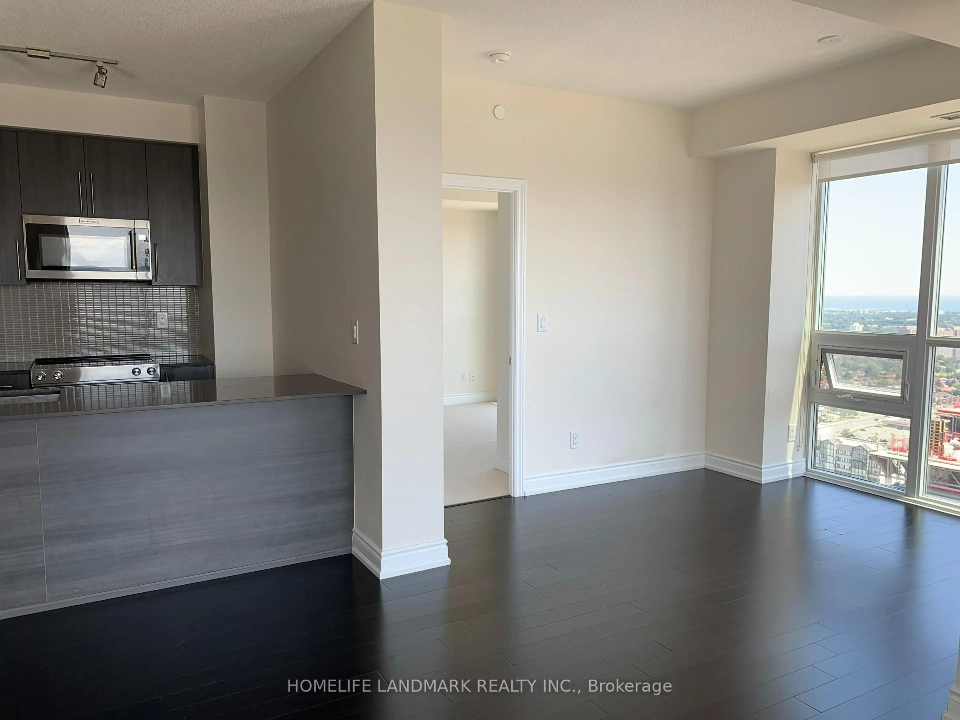 A pic of a room for 4011 Brickstone Mews #3810, Mississauga Ontario L5B 0J7