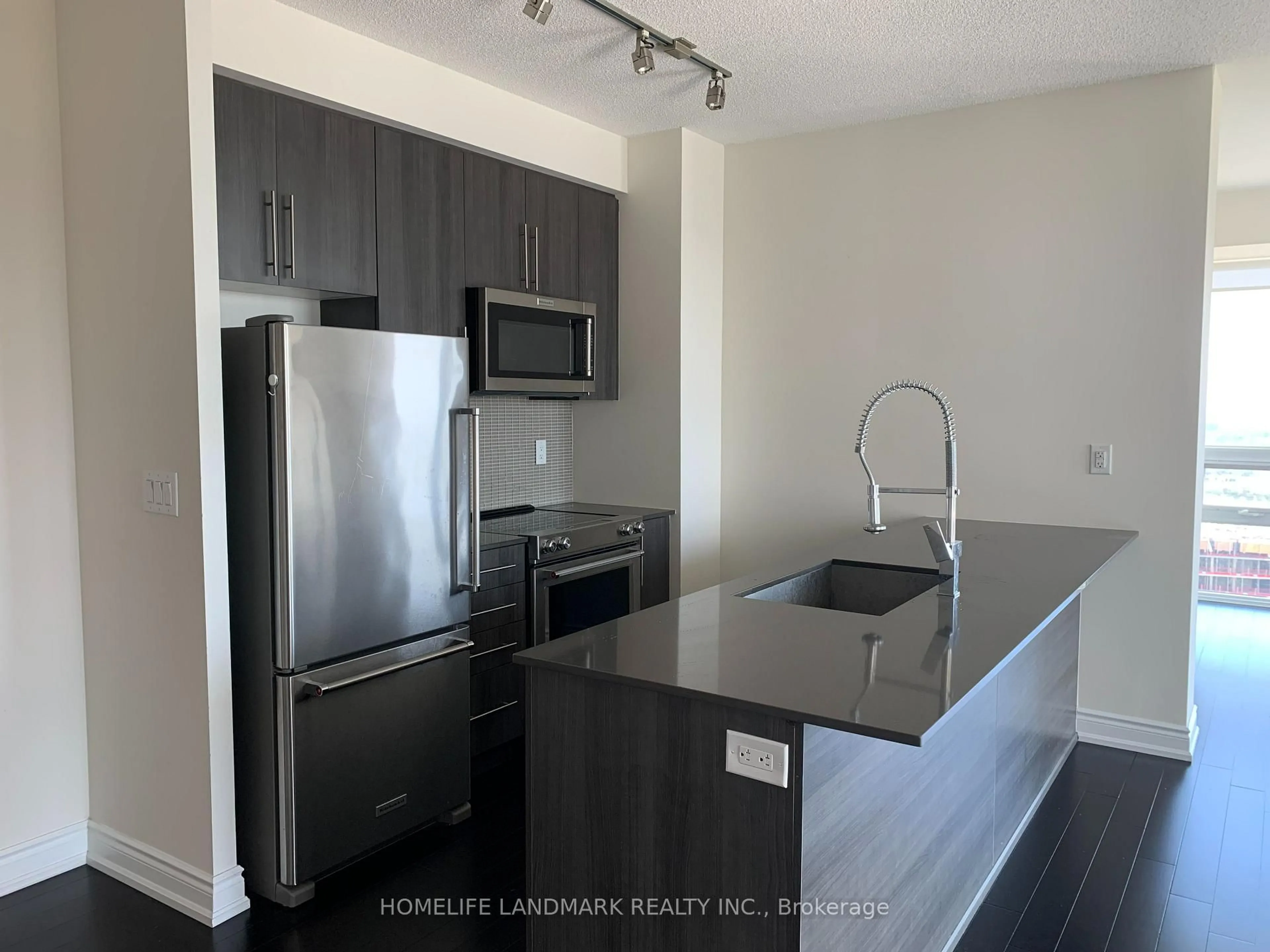 Standard kitchen, unknown for 4011 Brickstone Mews #3810, Mississauga Ontario L5B 0J7