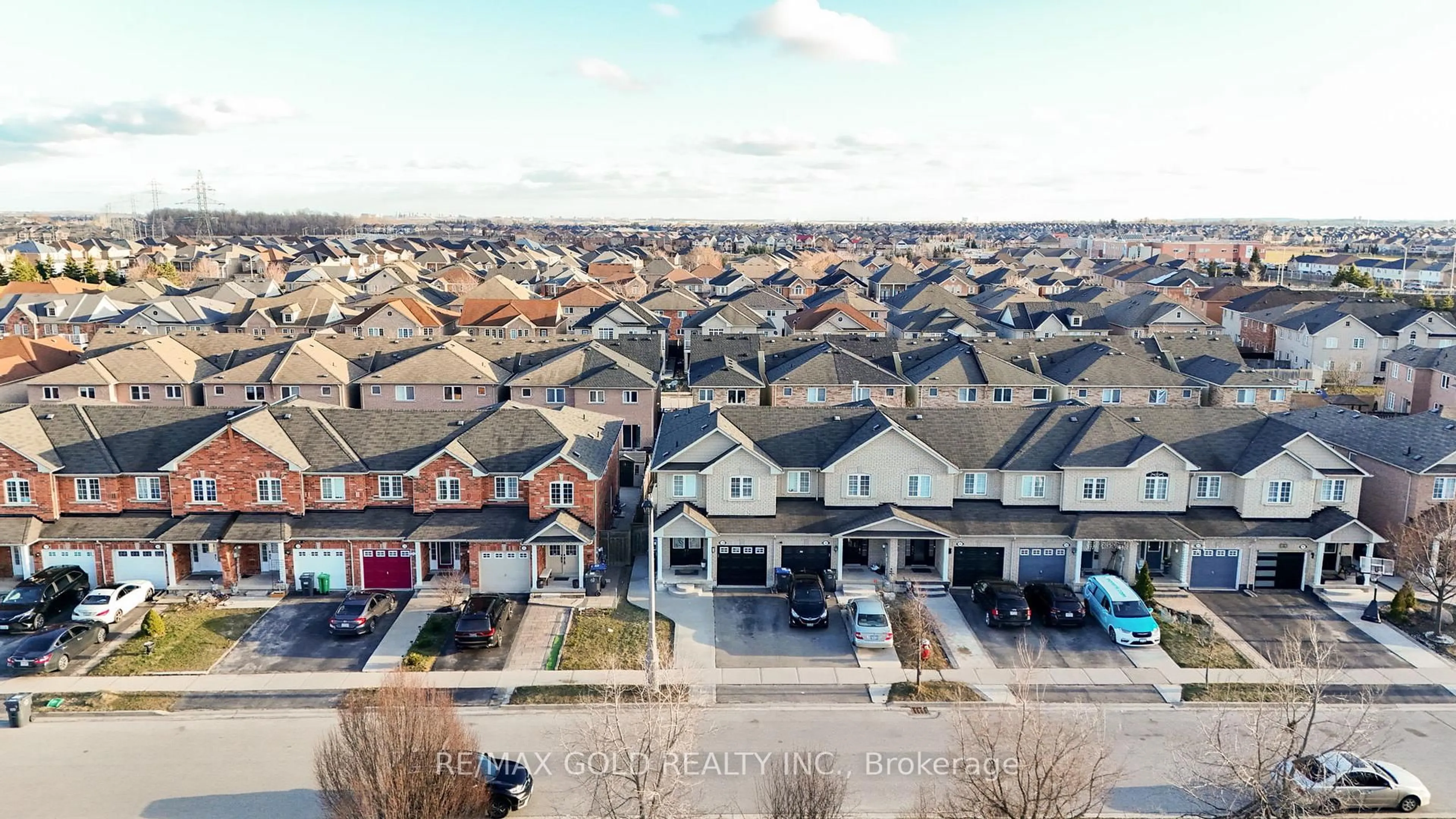 A pic from outside/outdoor area/front of a property/back of a property/a pic from drone, city buildings view from balcony for 109 Crystal Glen Cres, Brampton Ontario L6X 0K8