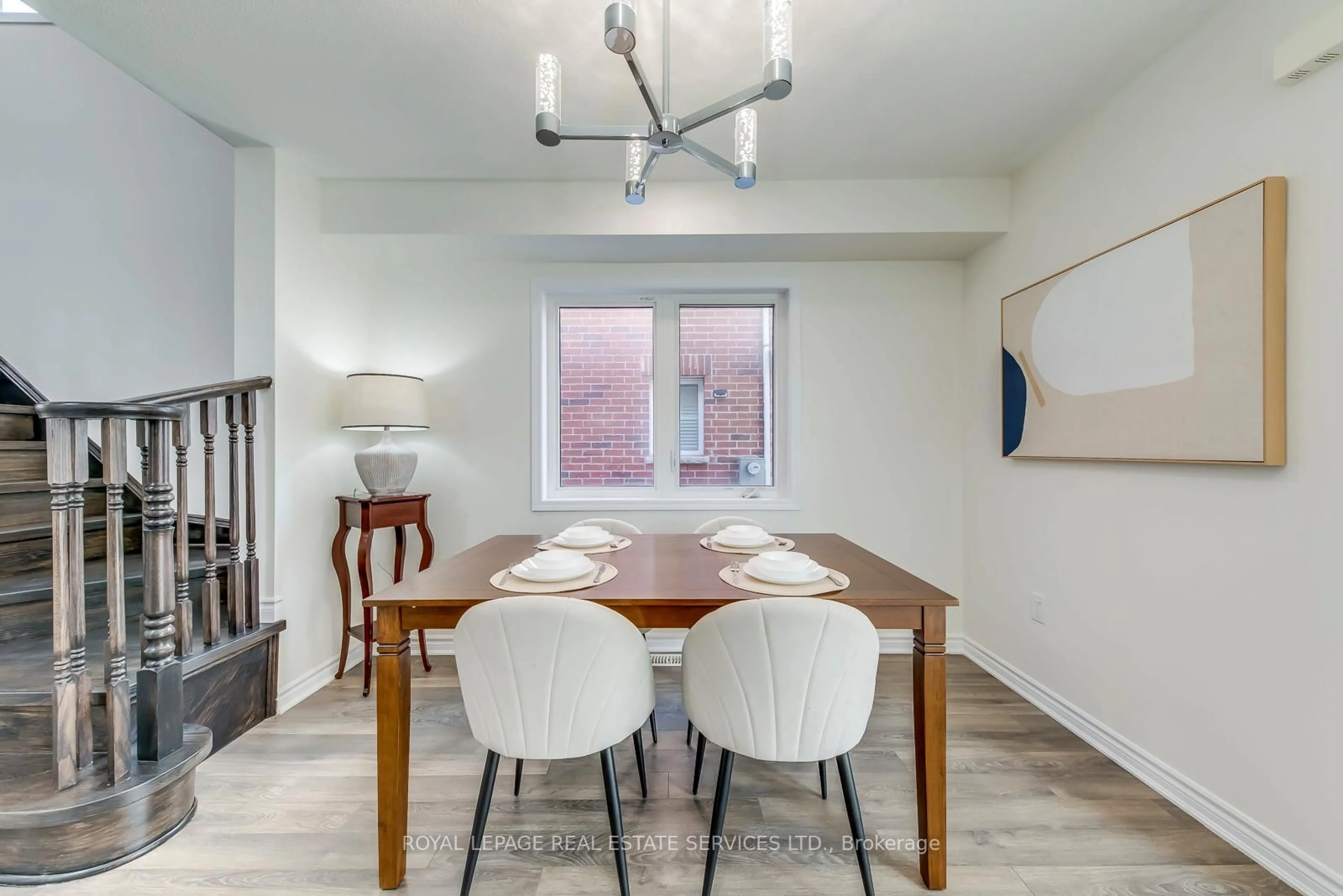 Dining room, wood/laminate floor for 291 Beasley Terr, Milton Ontario L9E 1C5