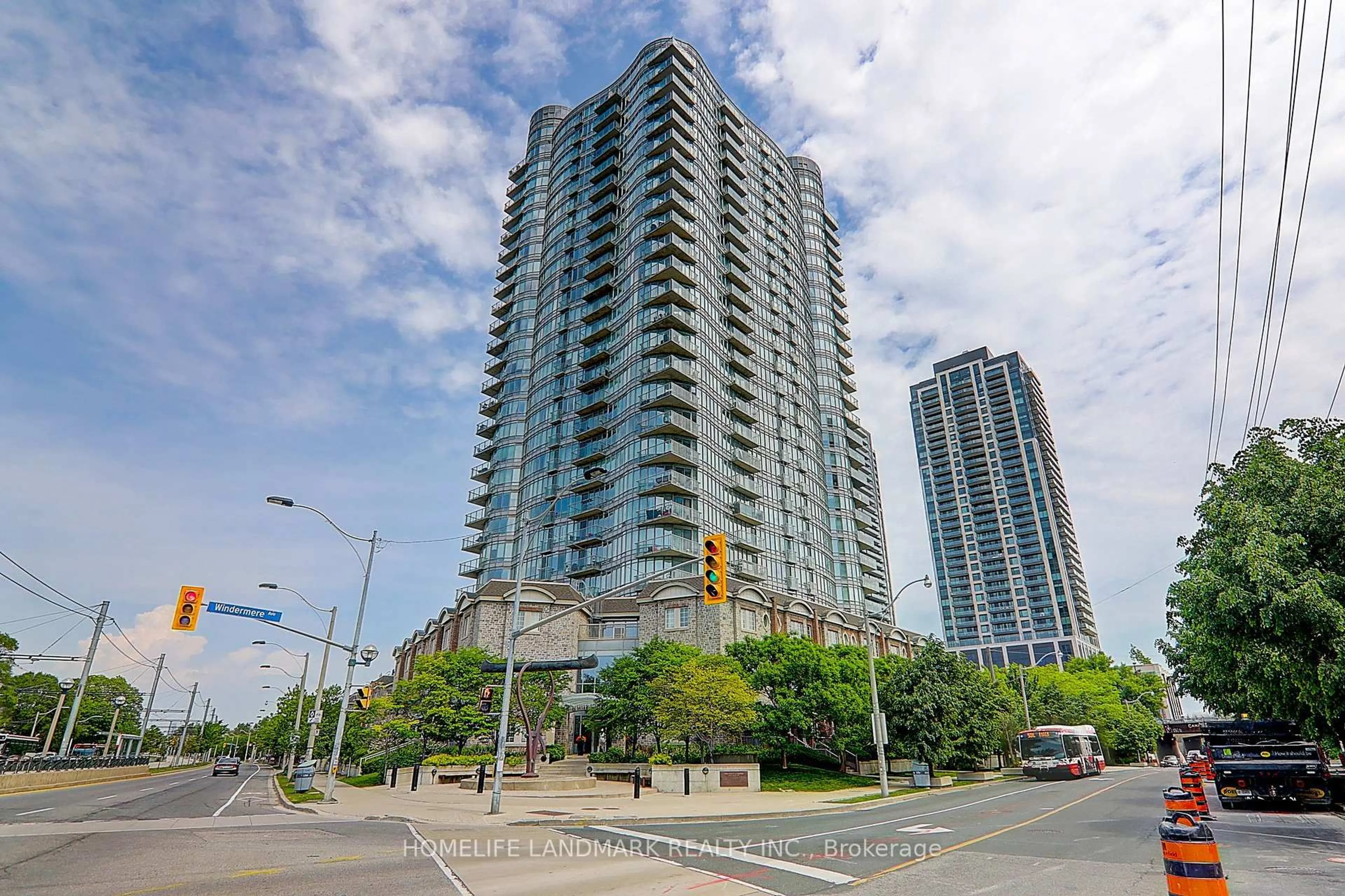 Unknown for 15 Windermere Ave #1811, Toronto Ontario M6S 5A2