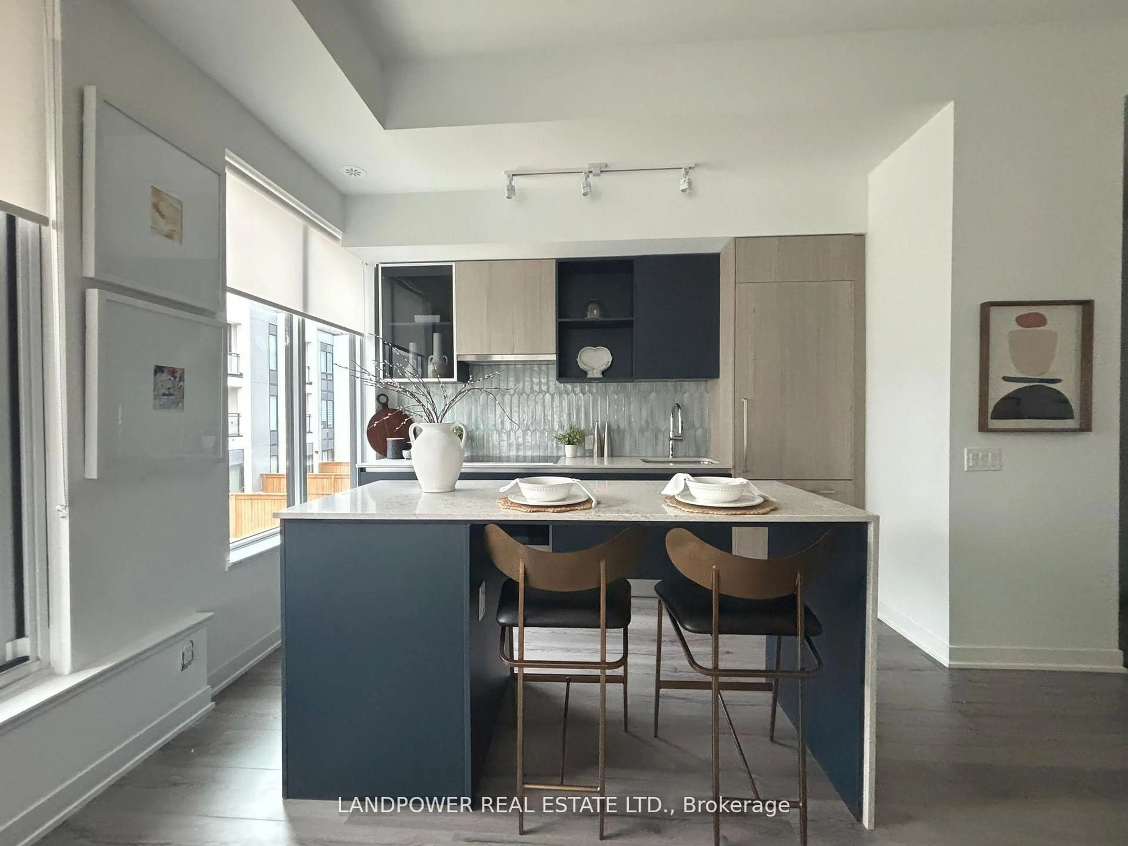 Contemporary kitchen, ceramic/tile floor for 3010 Trailside Dr #157, Oakville Ontario L6M 4M2