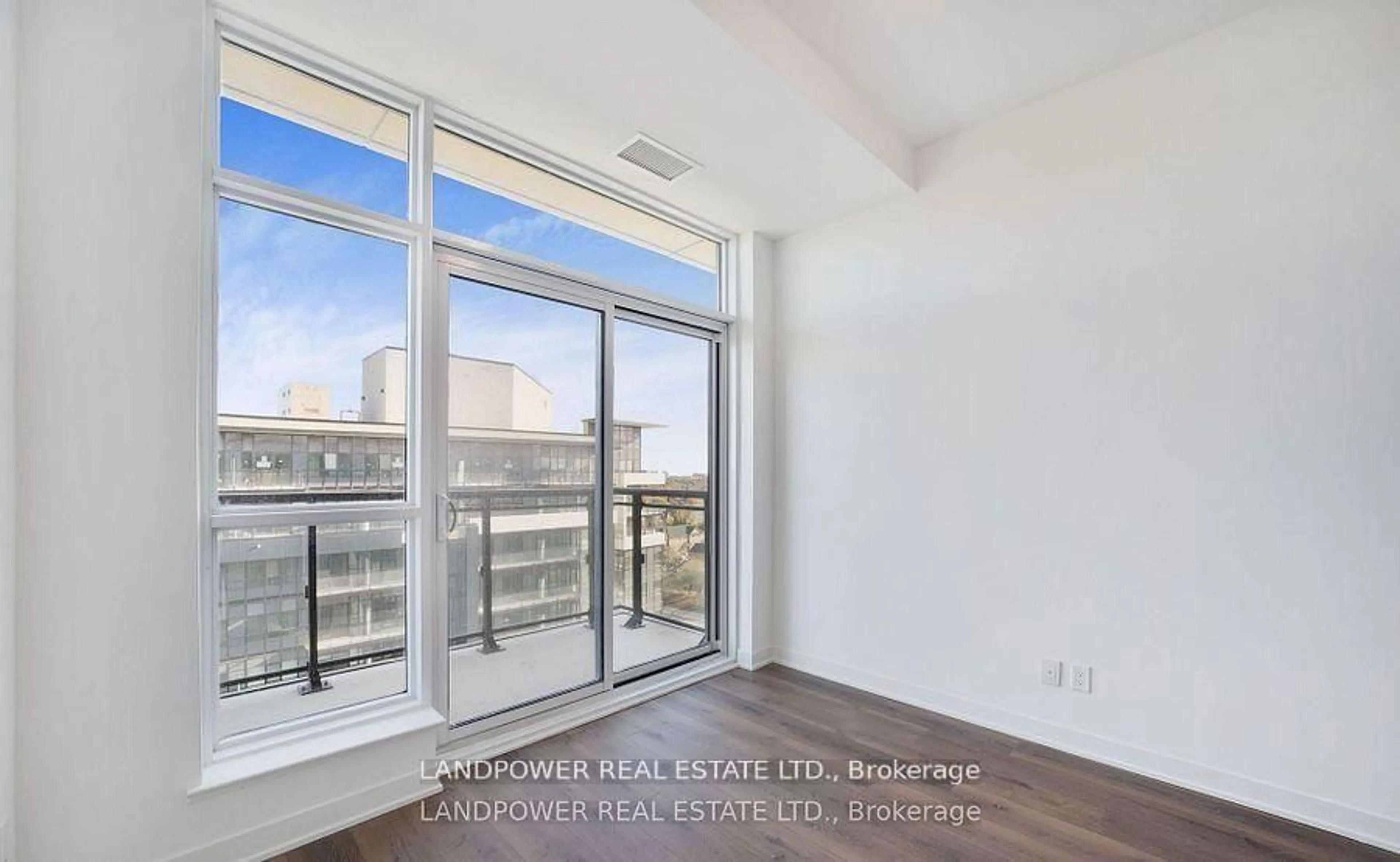 A pic of a room for 405 Dundas St #PH09, Oakville Ontario L6M 5P9