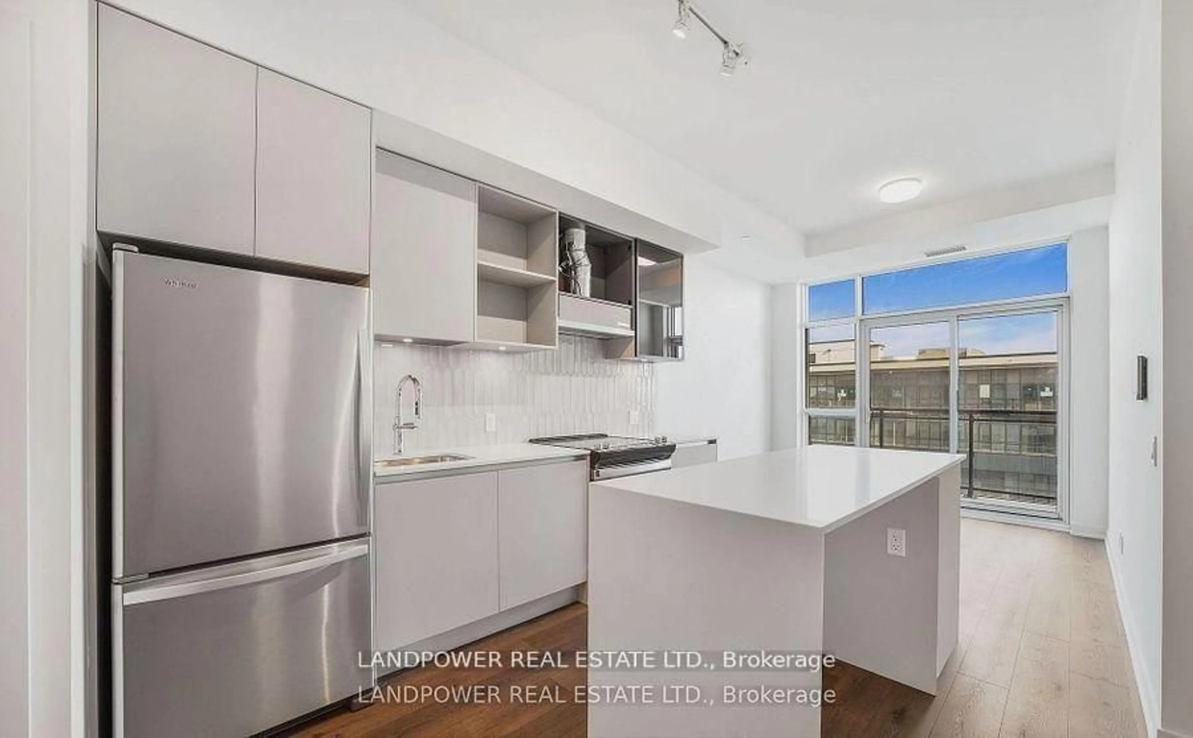 Standard kitchen, unknown for 405 Dundas St #PH09, Oakville Ontario L6M 5P9