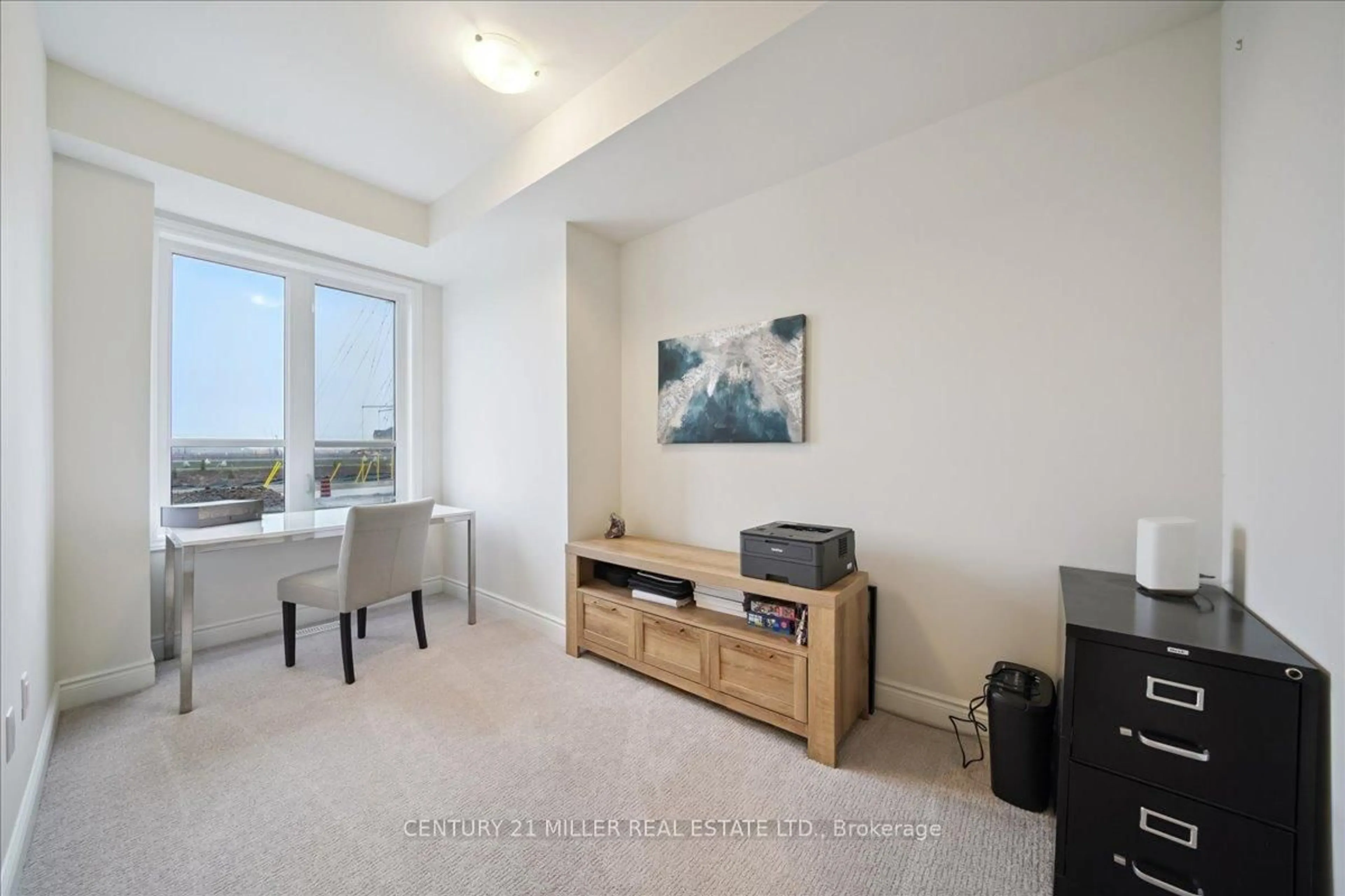 A pic of a room for 3401 Sixth Line, Oakville Ontario L6H 0Y7