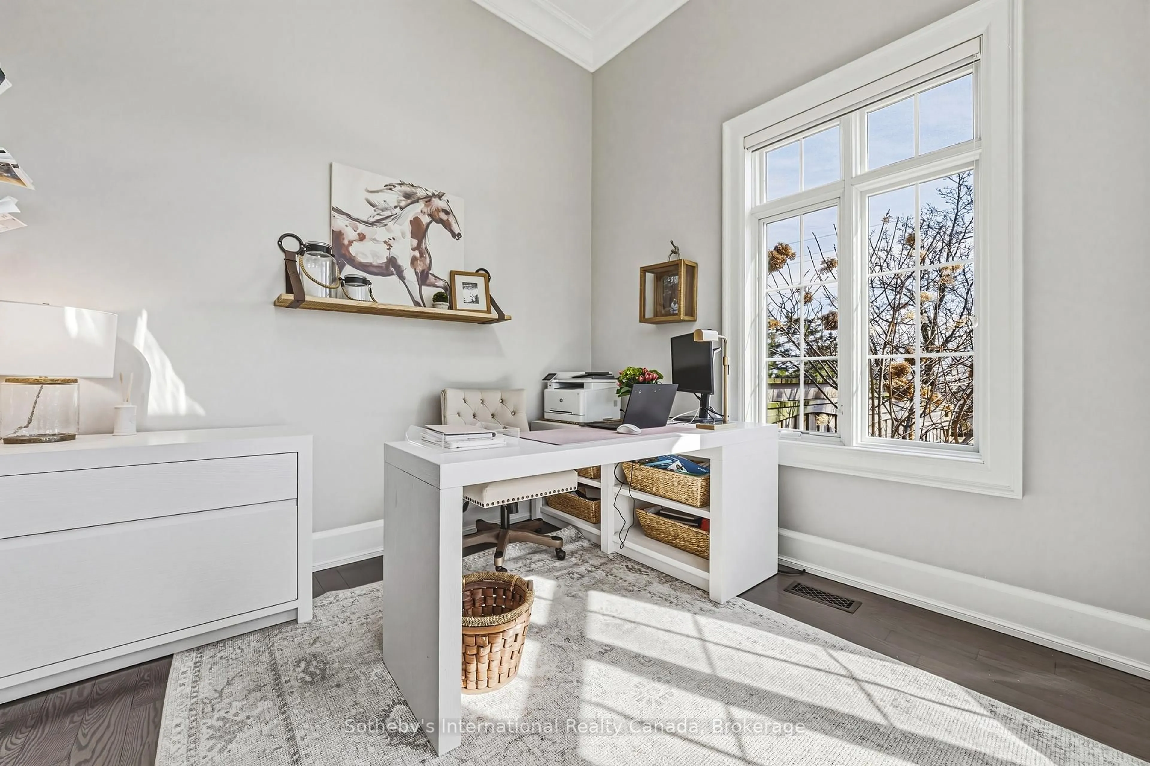 Laundry room for 476 Patricia Dr, Burlington Ontario L7T 1K2