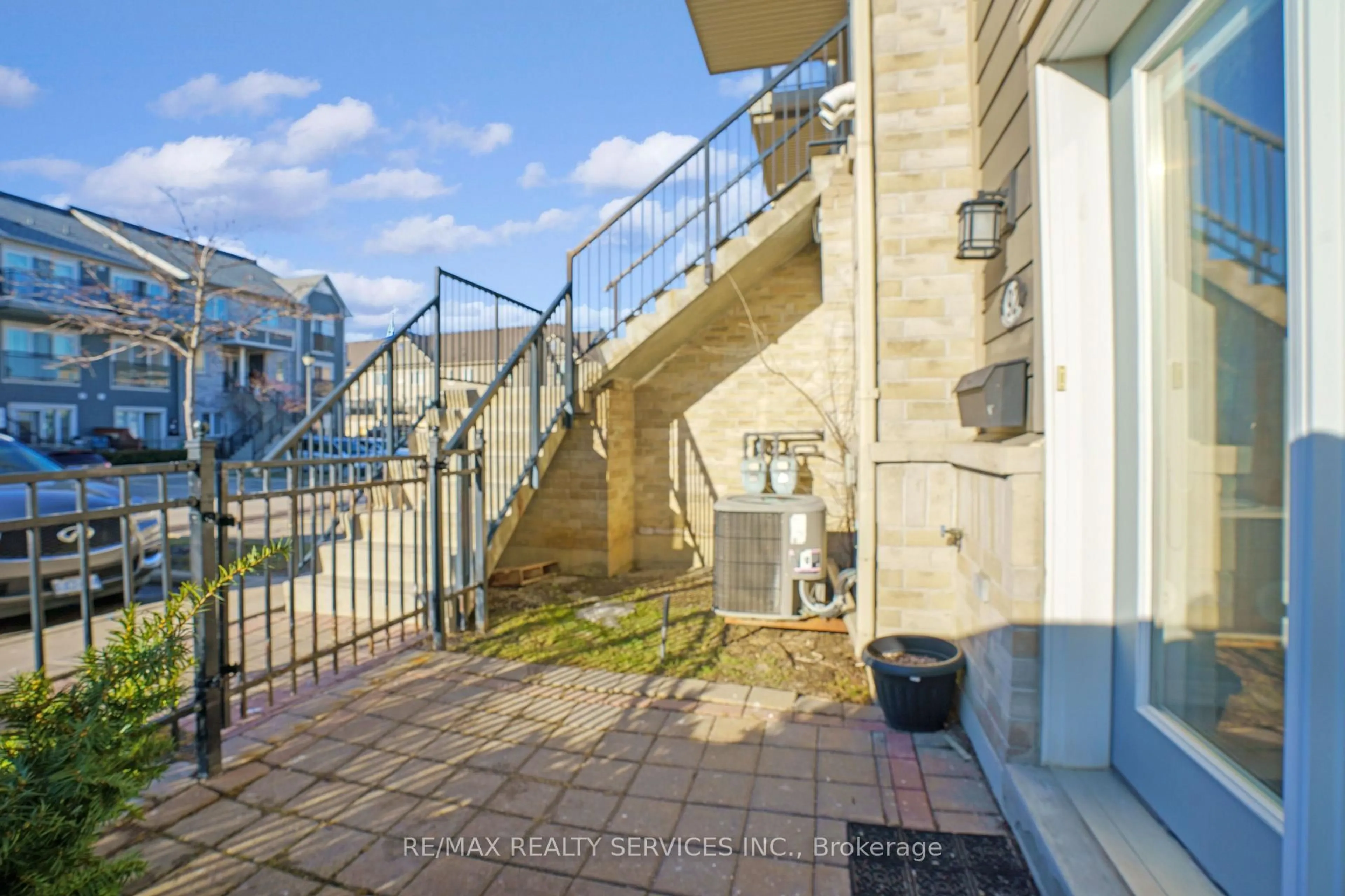 Balcony in the apartment, street for 60 Fairwood Circ #92, Brampton Ontario L6R 0Y6