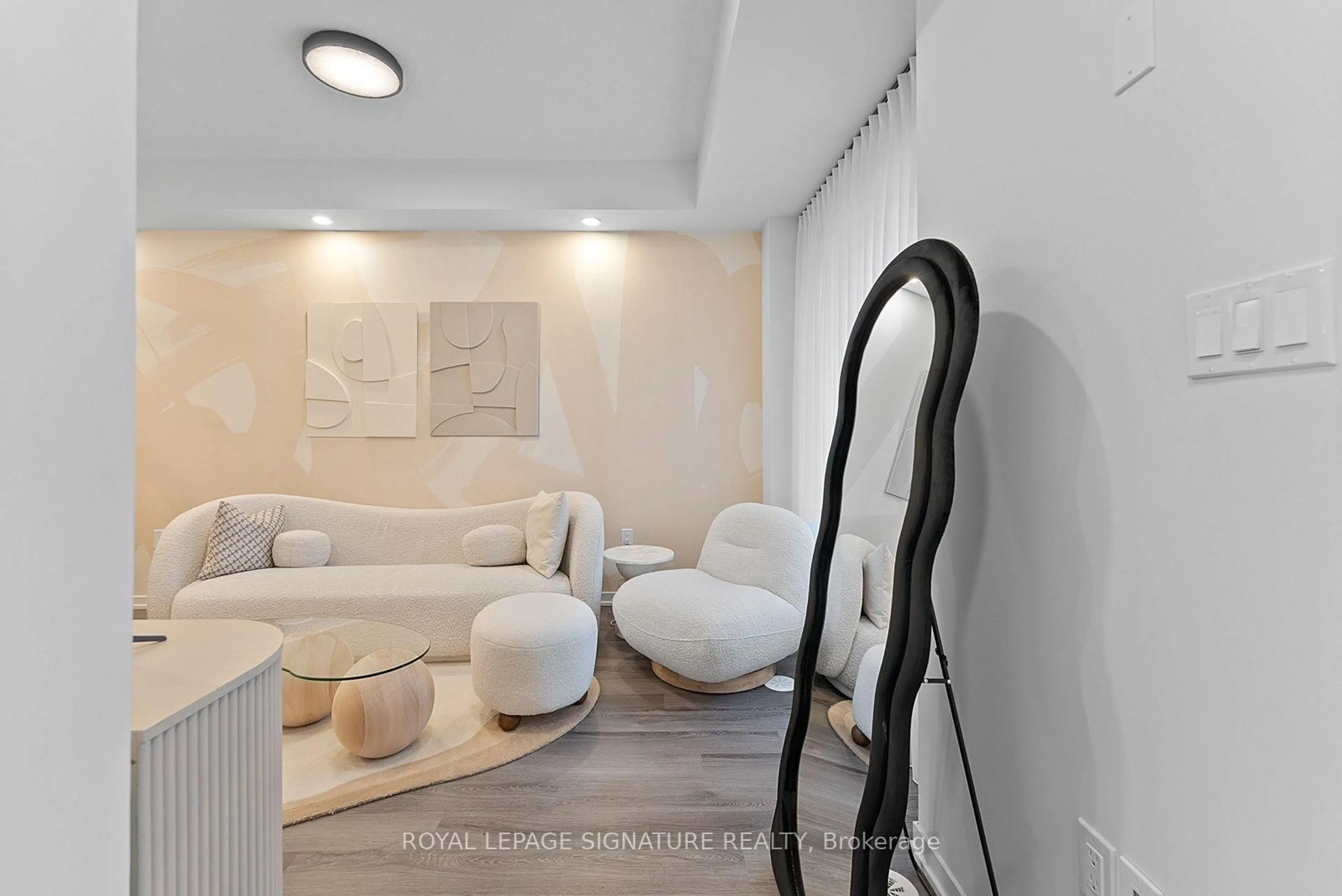 Unknown for 30 William Jackson Way #TH114, Toronto Ontario M8V 0J7