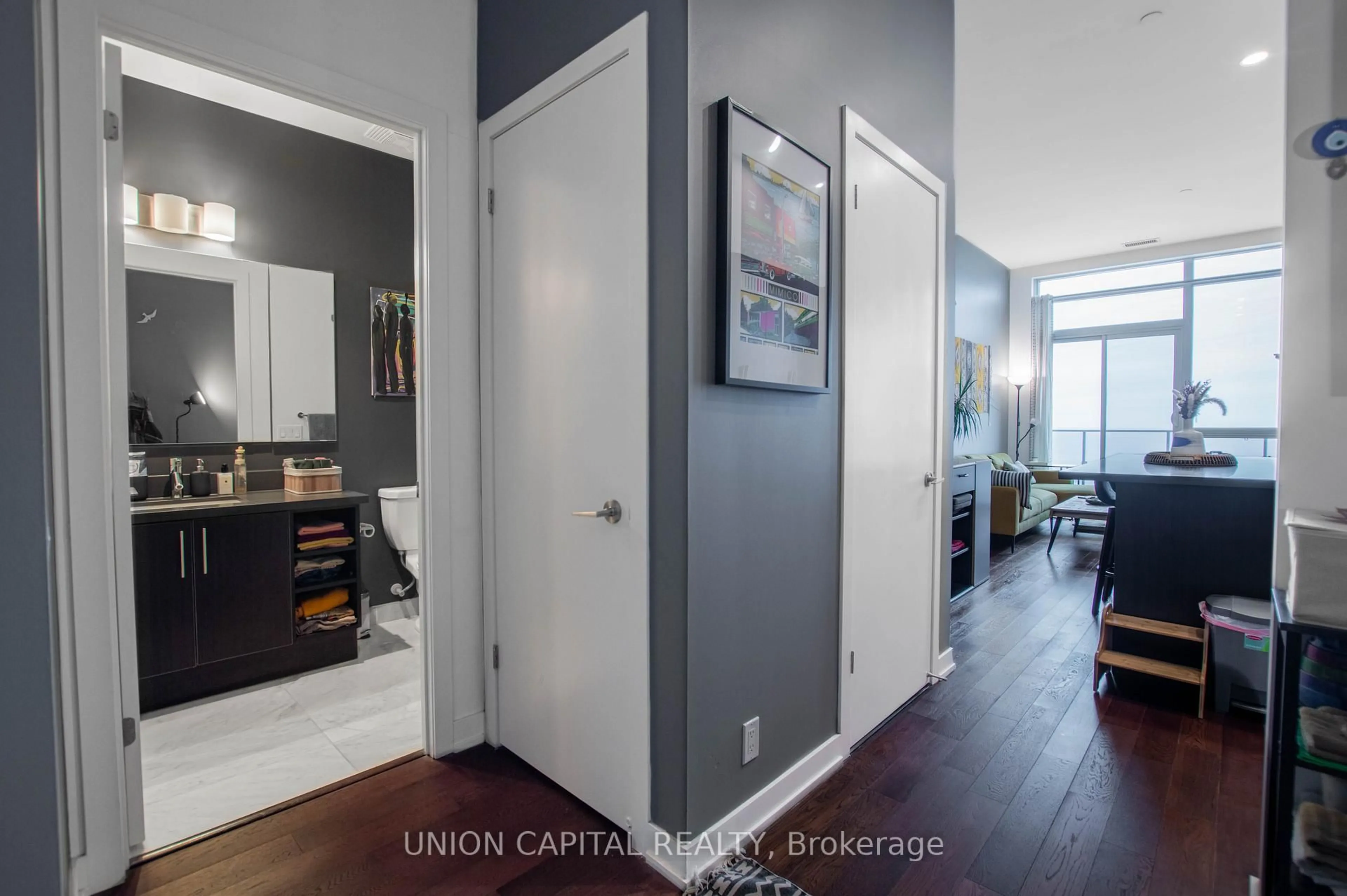 Indoor entryway for 2212 Lake Shore Blvd #PH02, Toronto Ontario M8V 0C2