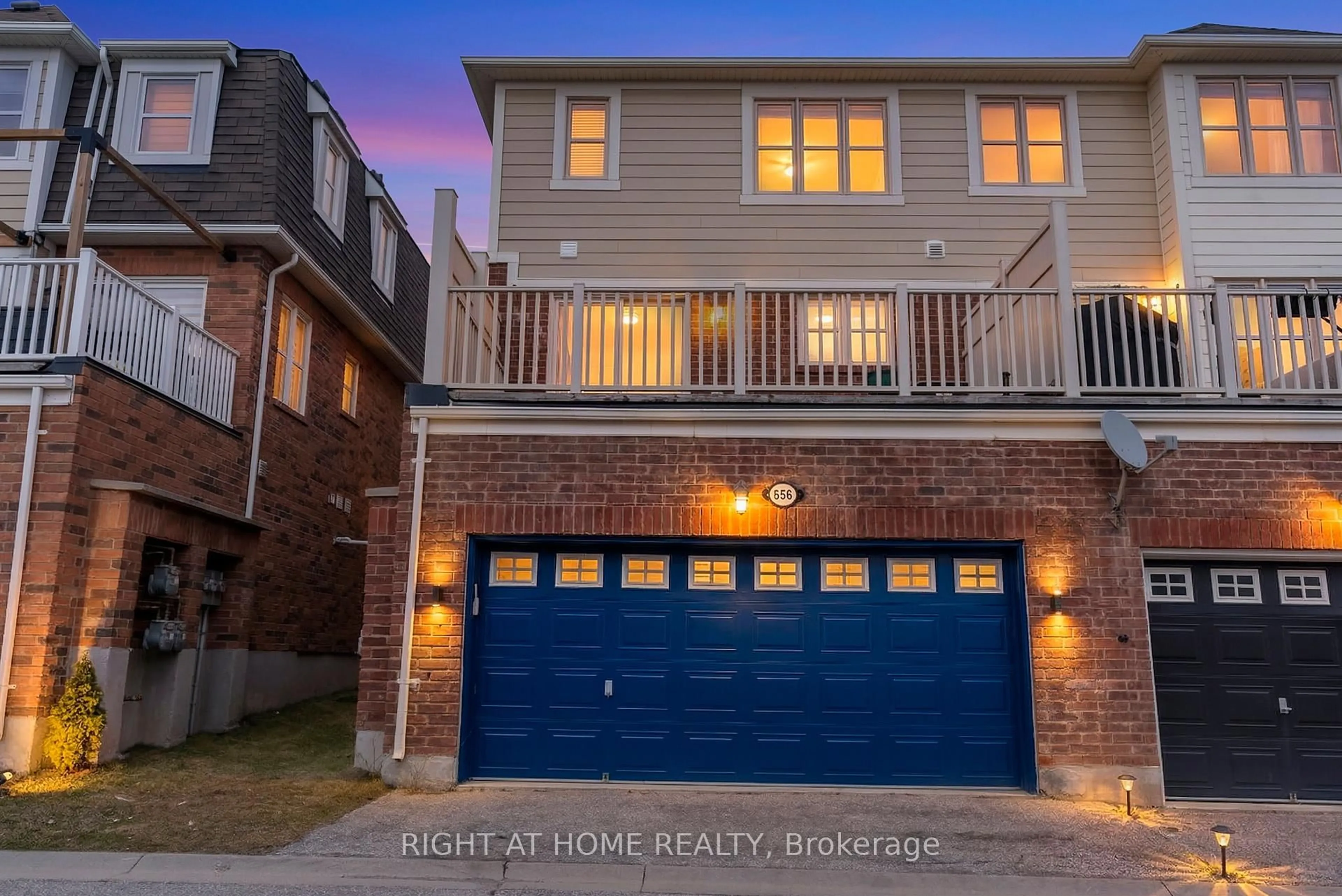 Home with brick exterior material, street for 656 Scott Blvd, Milton Ontario L9T 0P3