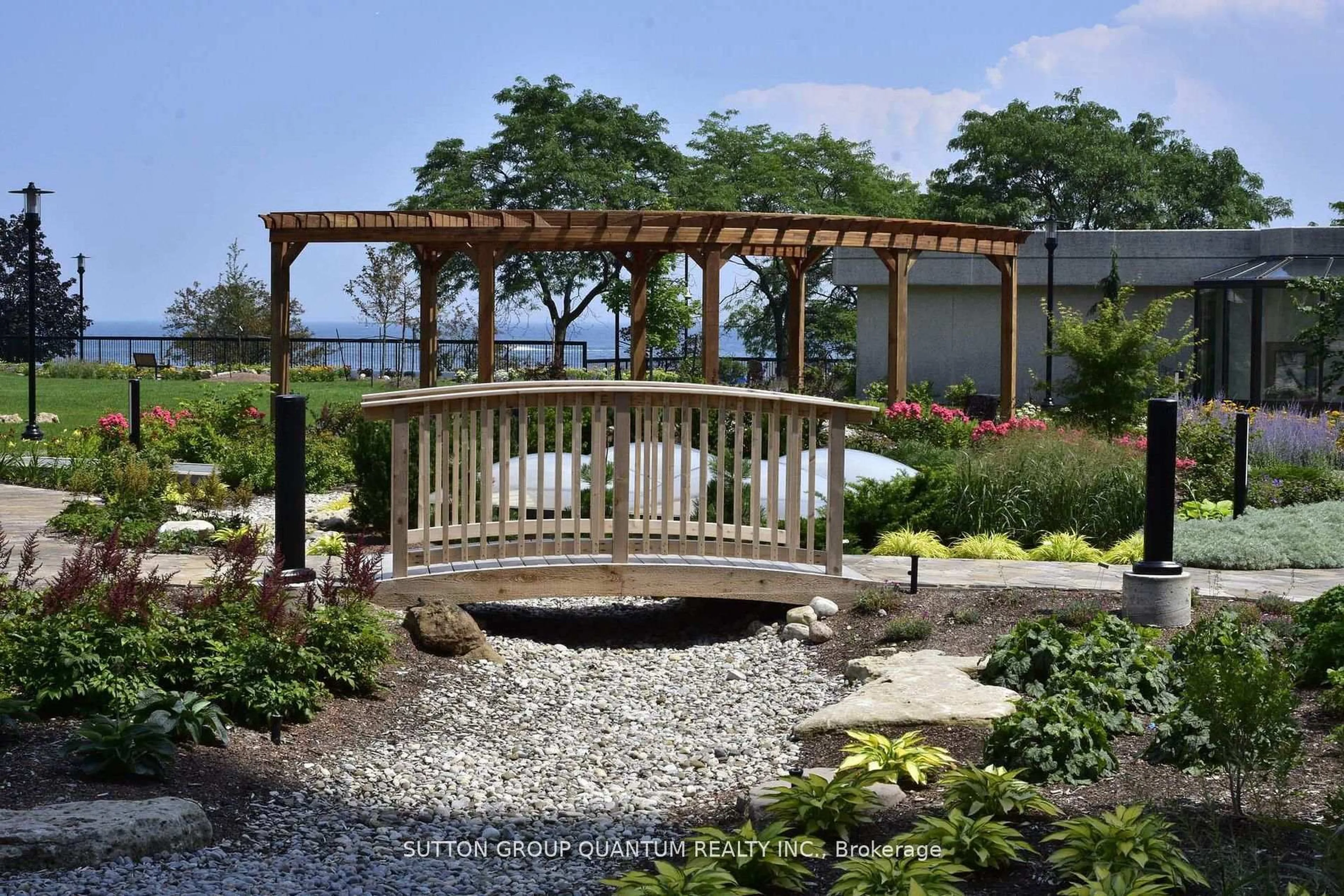 Patio, water/lake/river/ocean view for 2170 Marine Dr #1904, Oakville Ontario L6L 5V1