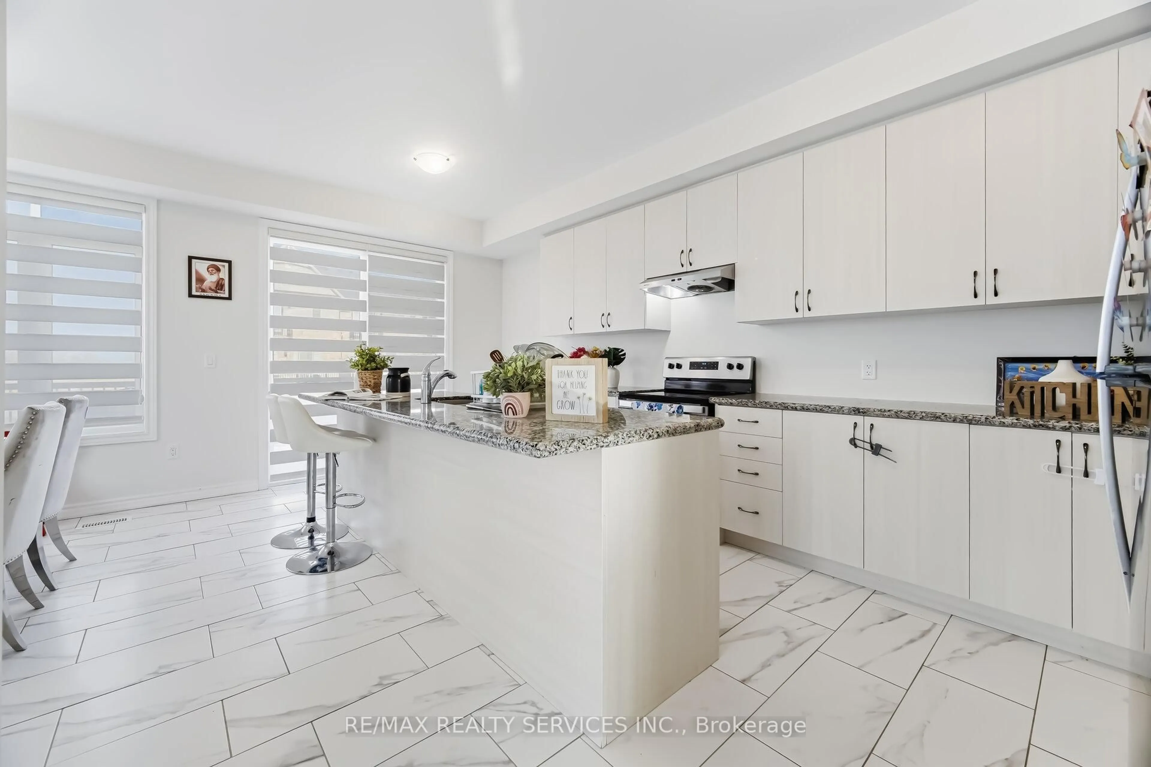 Unknown for 41 Camino Real Dr, Caledon Ontario L7C 4L9