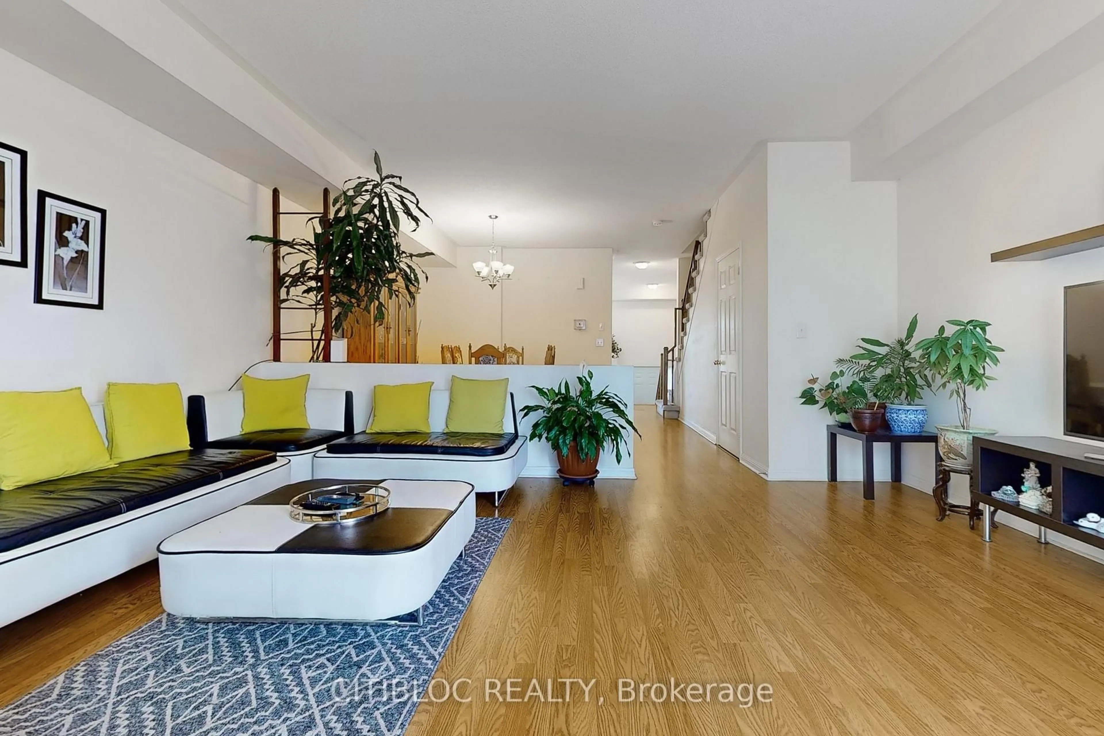 Living room with furniture, unknown for 3029 Finch Ave #13, Toronto Ontario M9M 0A2