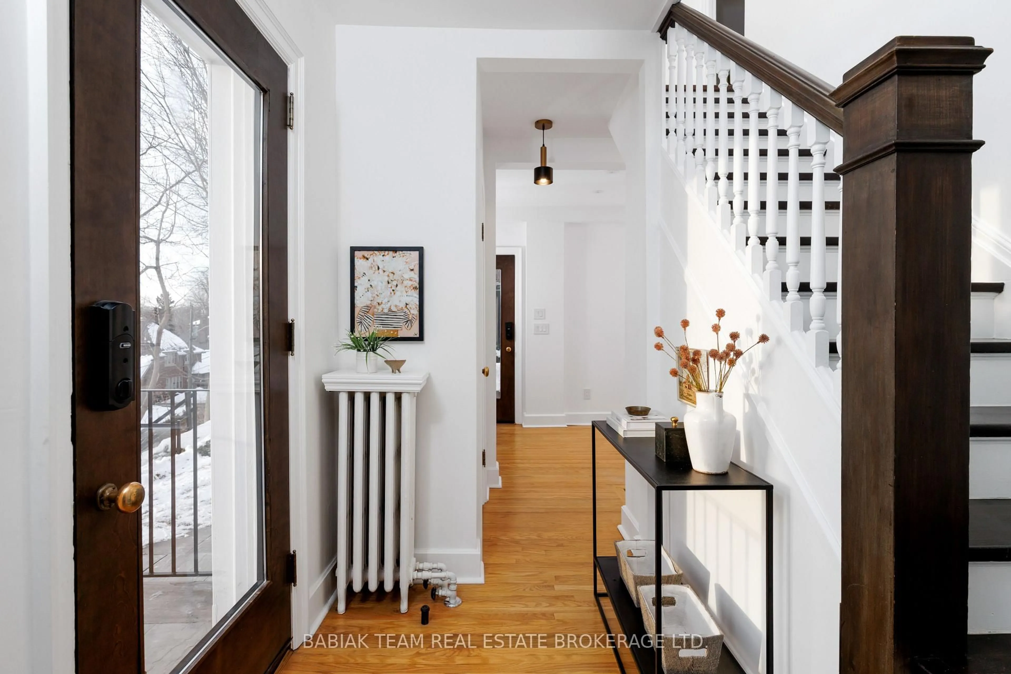 Indoor entryway for 19 Halford Ave, Toronto Ontario M6S 4G1