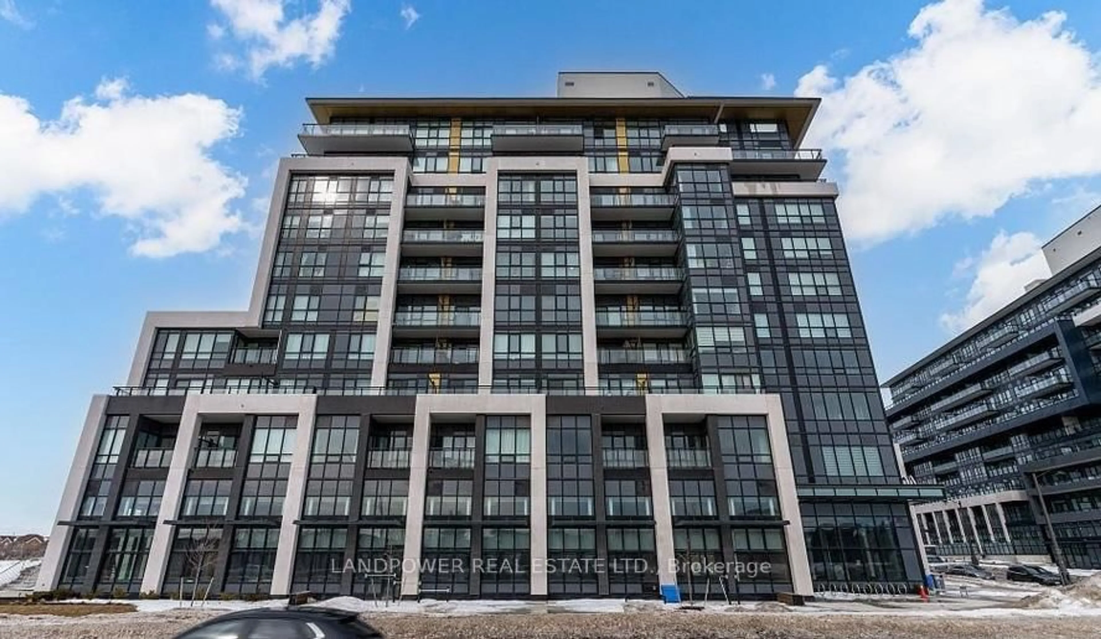 Indoor foyer for 405 Dundas St #215, Oakville Ontario L6M 5P9