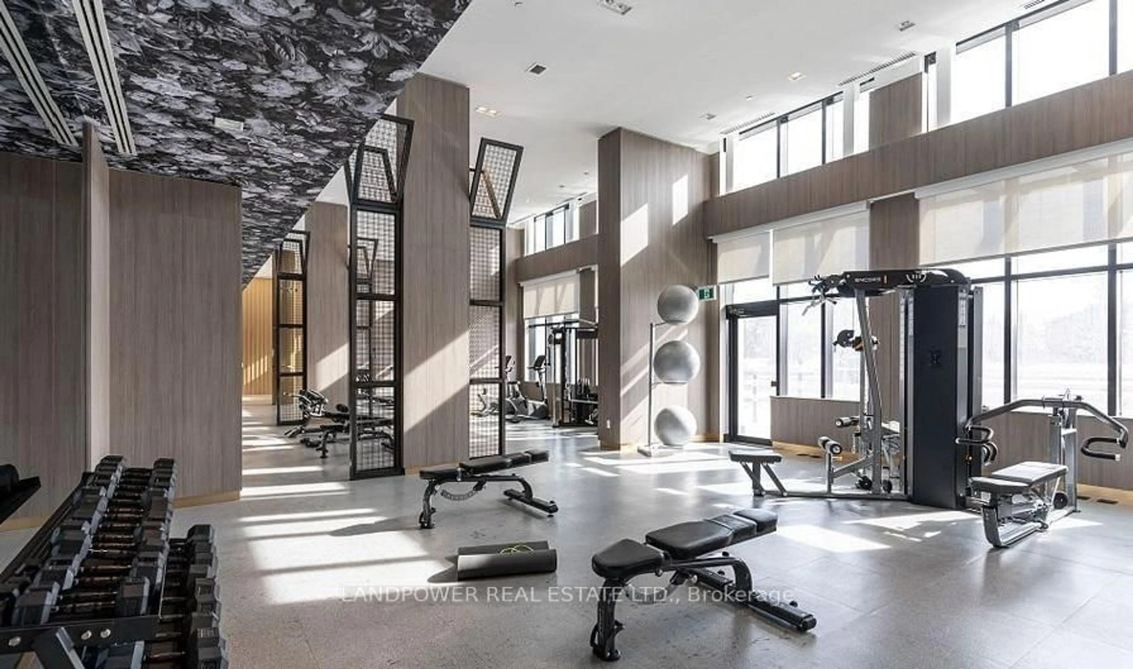 Unknown for 405 Dundas St #215, Oakville Ontario L6M 5P9