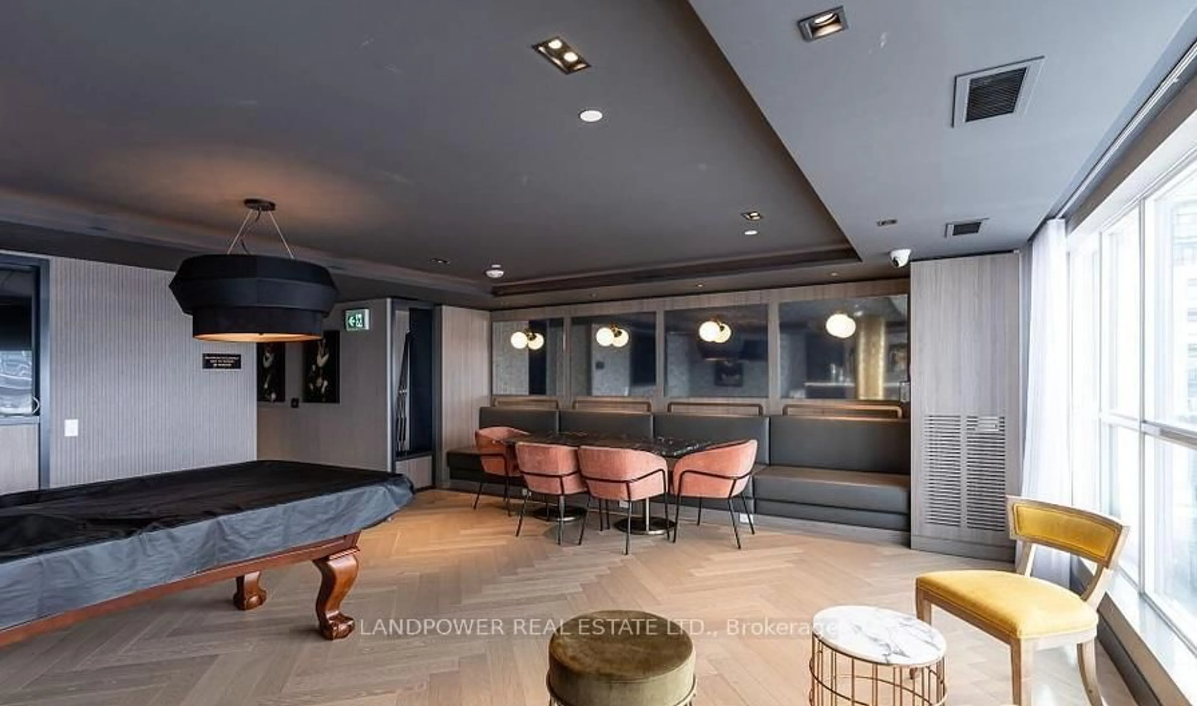 Lobby for 405 Dundas St #215, Oakville Ontario L6M 5P9