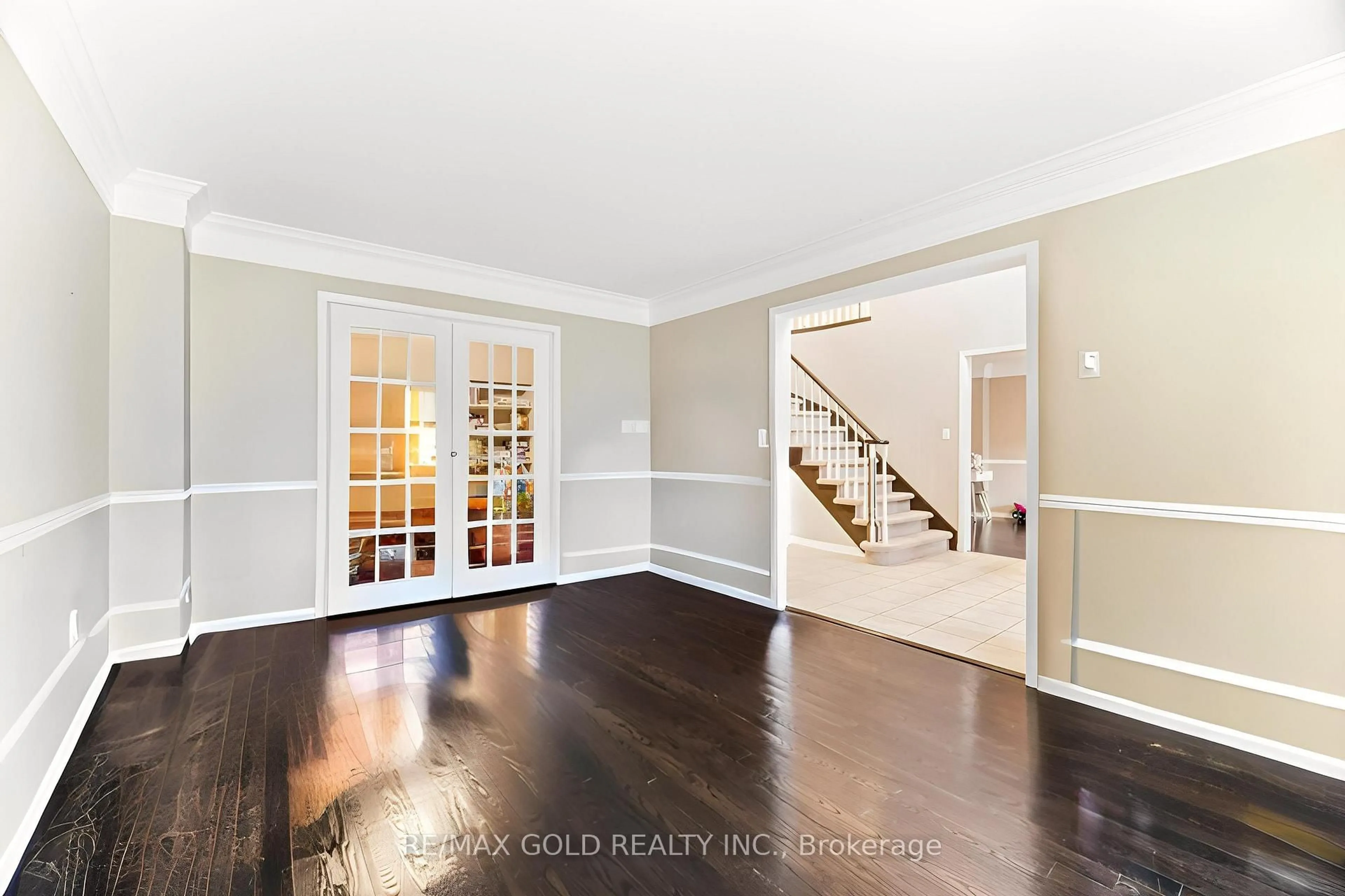 Indoor entryway for 2441 Capilano Cres, Oakville Ontario L6H 6L3