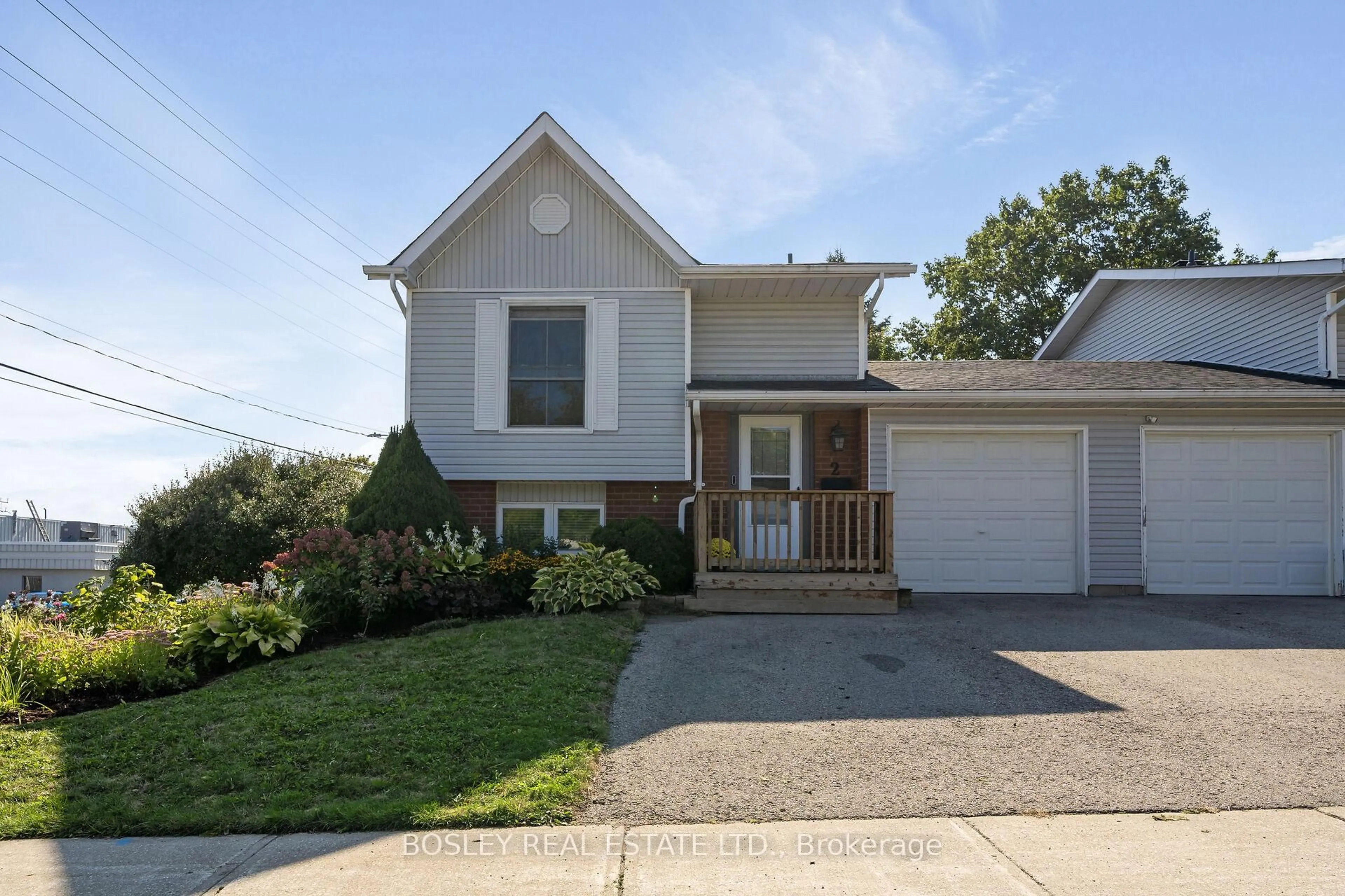 Home with vinyl exterior material, street for 2 Princess St, Orangeville Ontario L9W 3V5