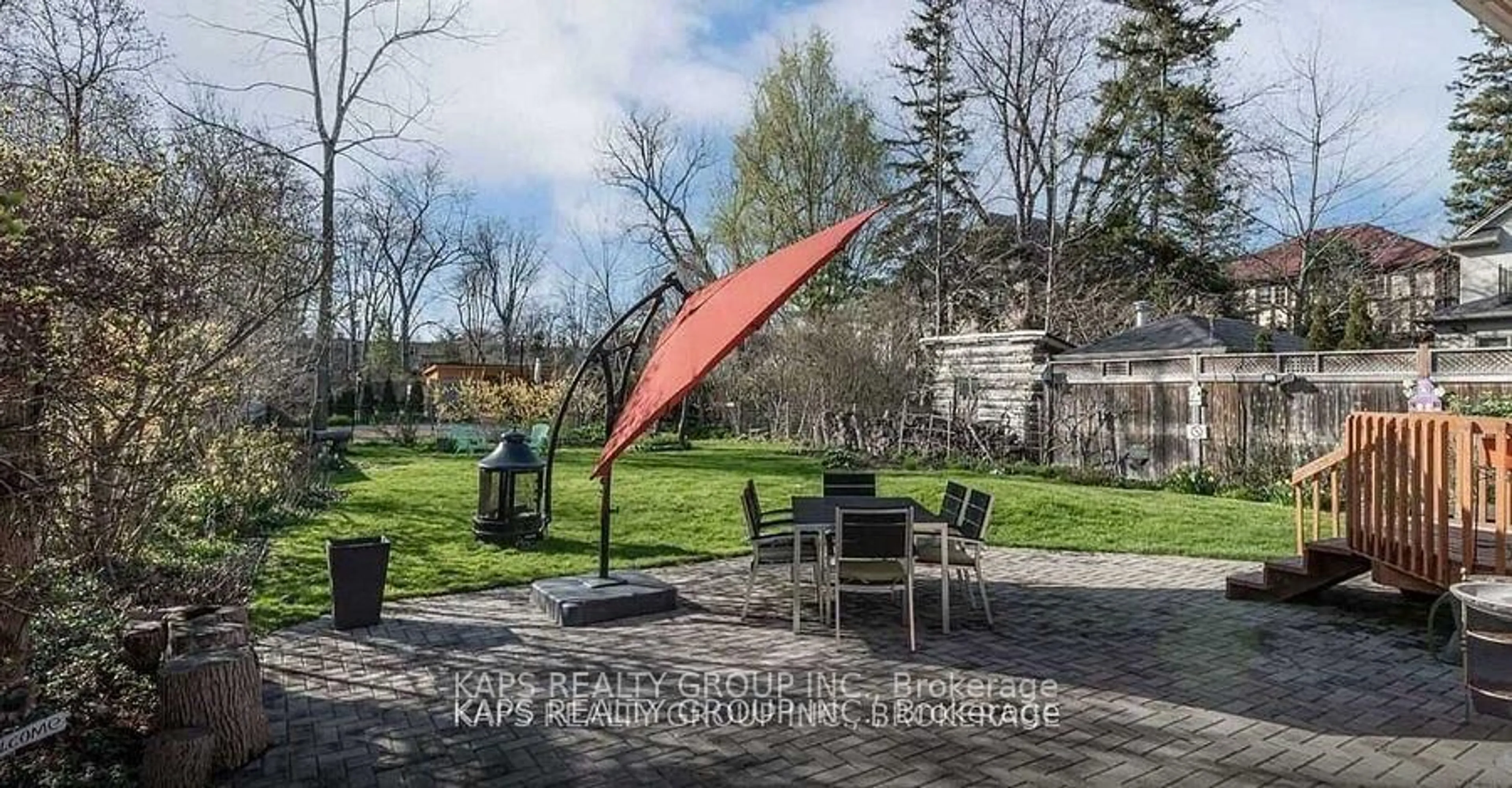 Patio, street for 10 Wanita Rd, Mississauga Ontario L5G 1B1