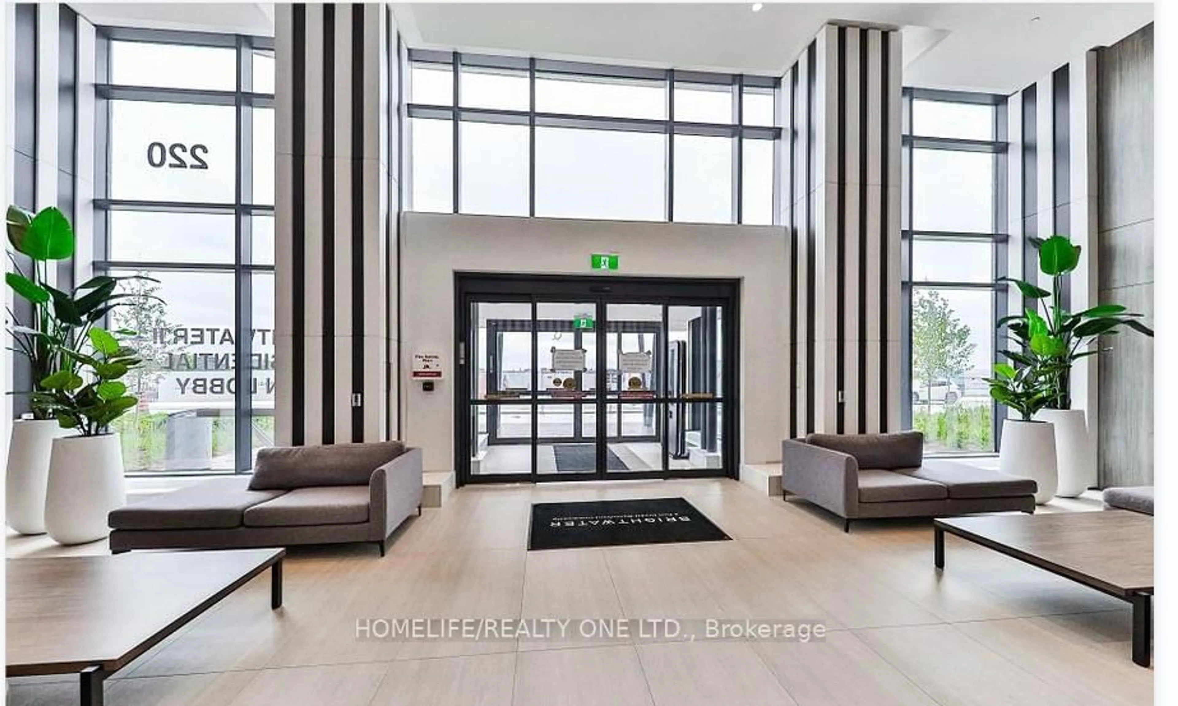 Indoor foyer for 220 Missinnihe Way #421, Mississauga Ontario L5H 0A9