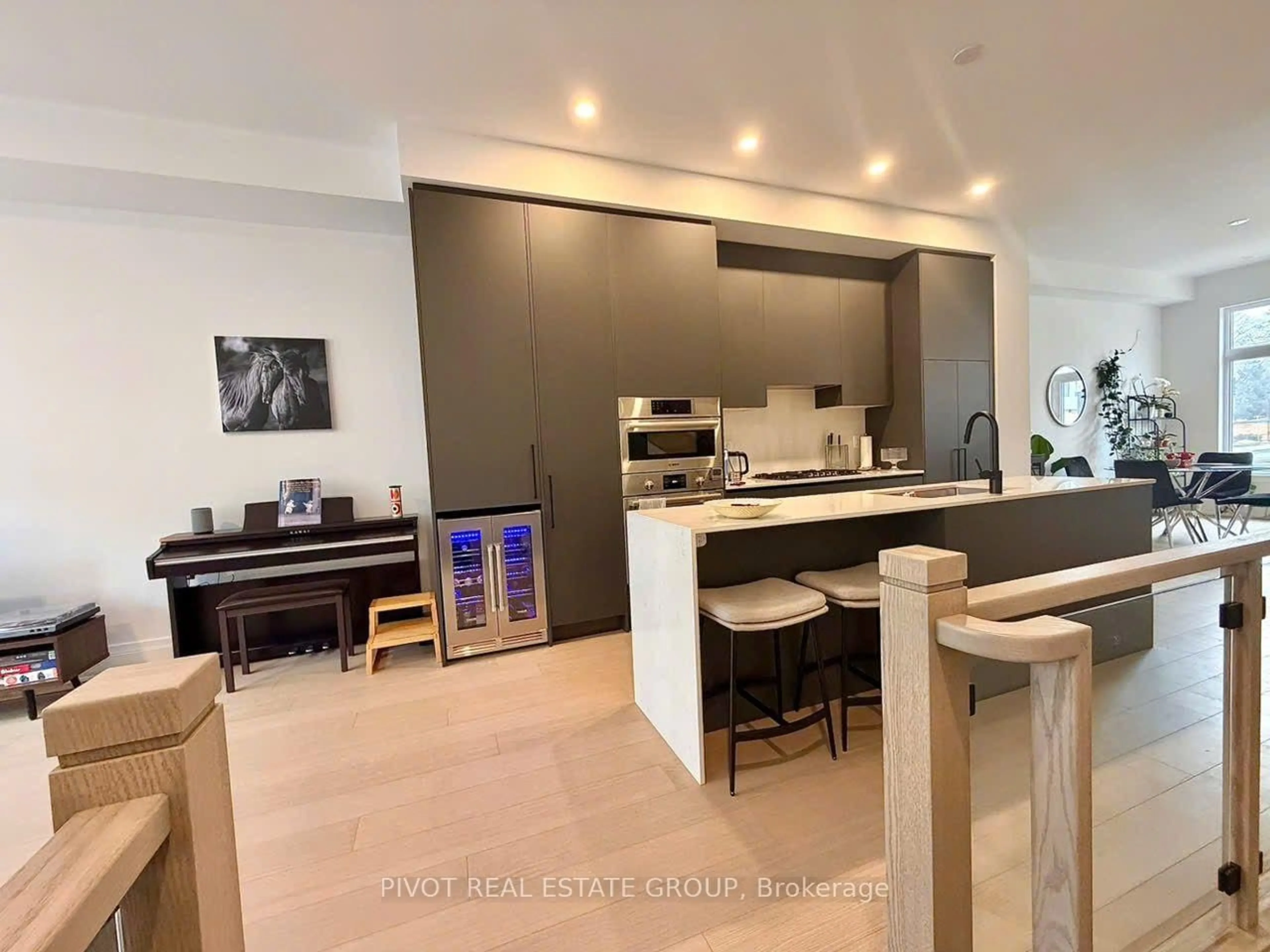 Open concept kitchen, unknown for 35 Lou Parsons Way #64, Mississauga Ontario L5H 0B2